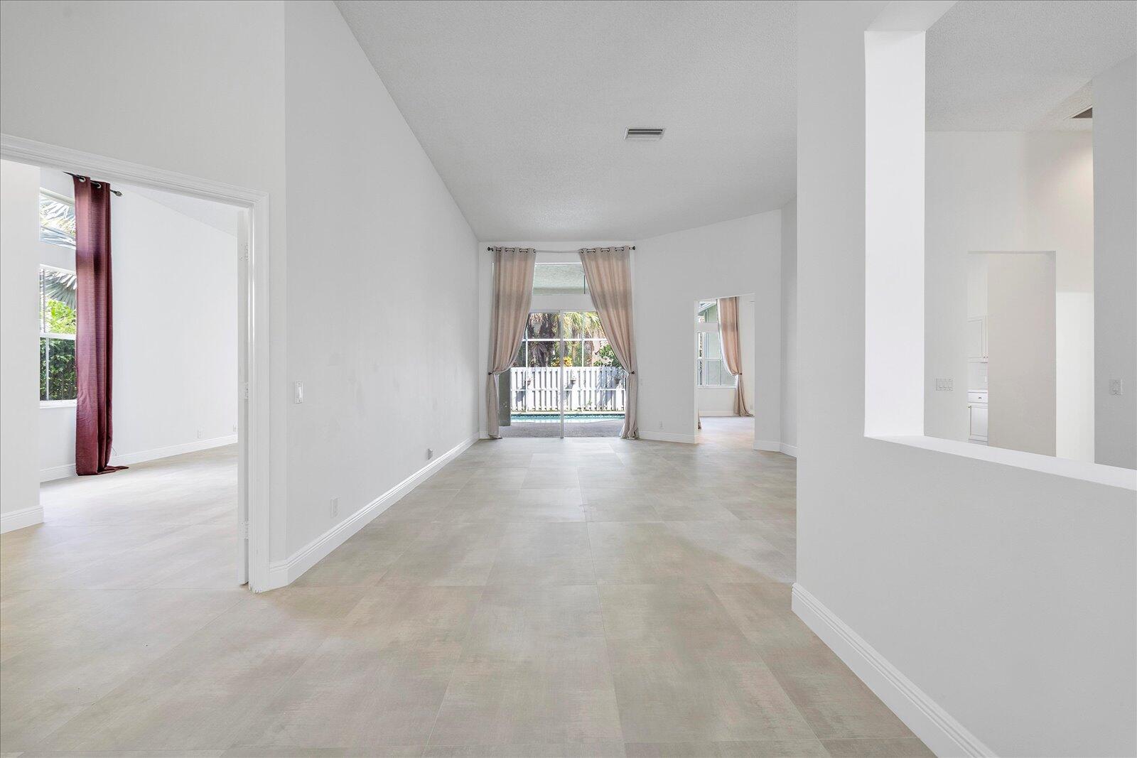 970 Greenwood, Weston FL 33327