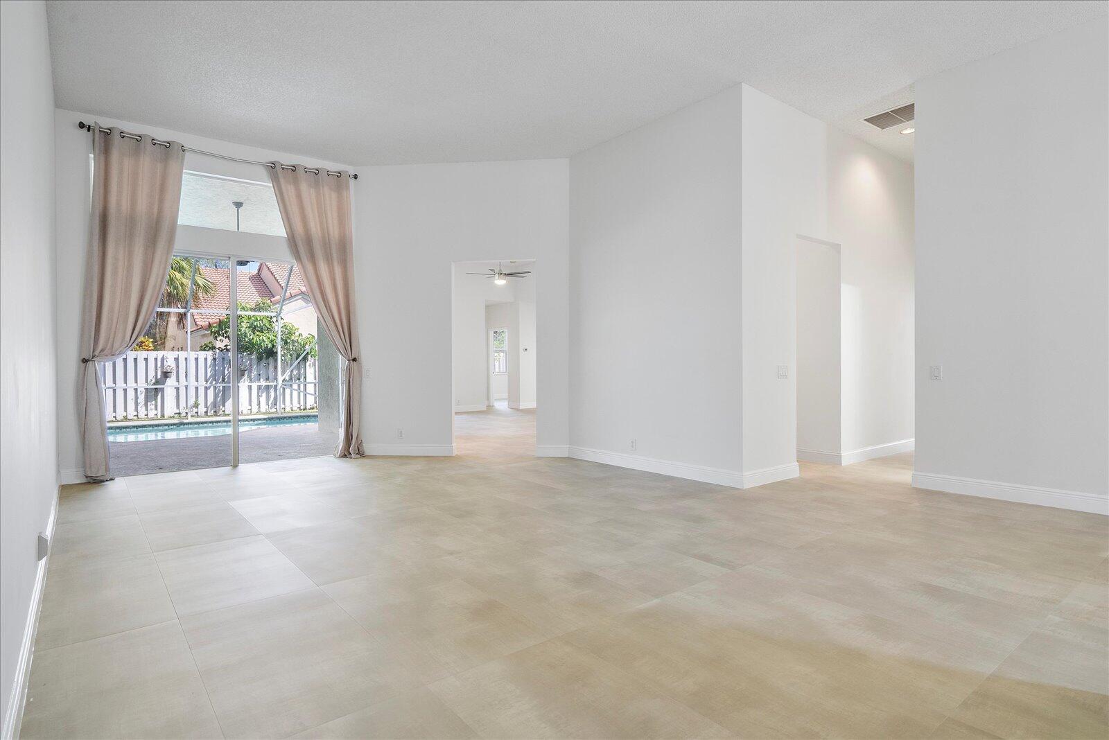 970 Greenwood, Weston FL 33327