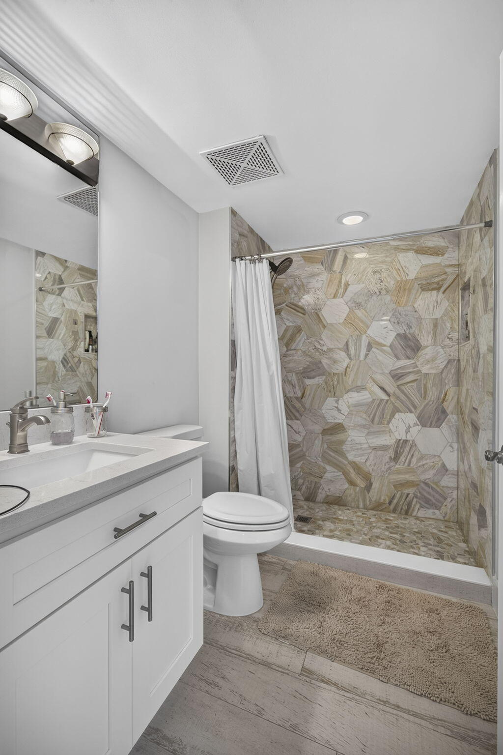 403 S Sapodilla #502, West Palm Beach FL 33401