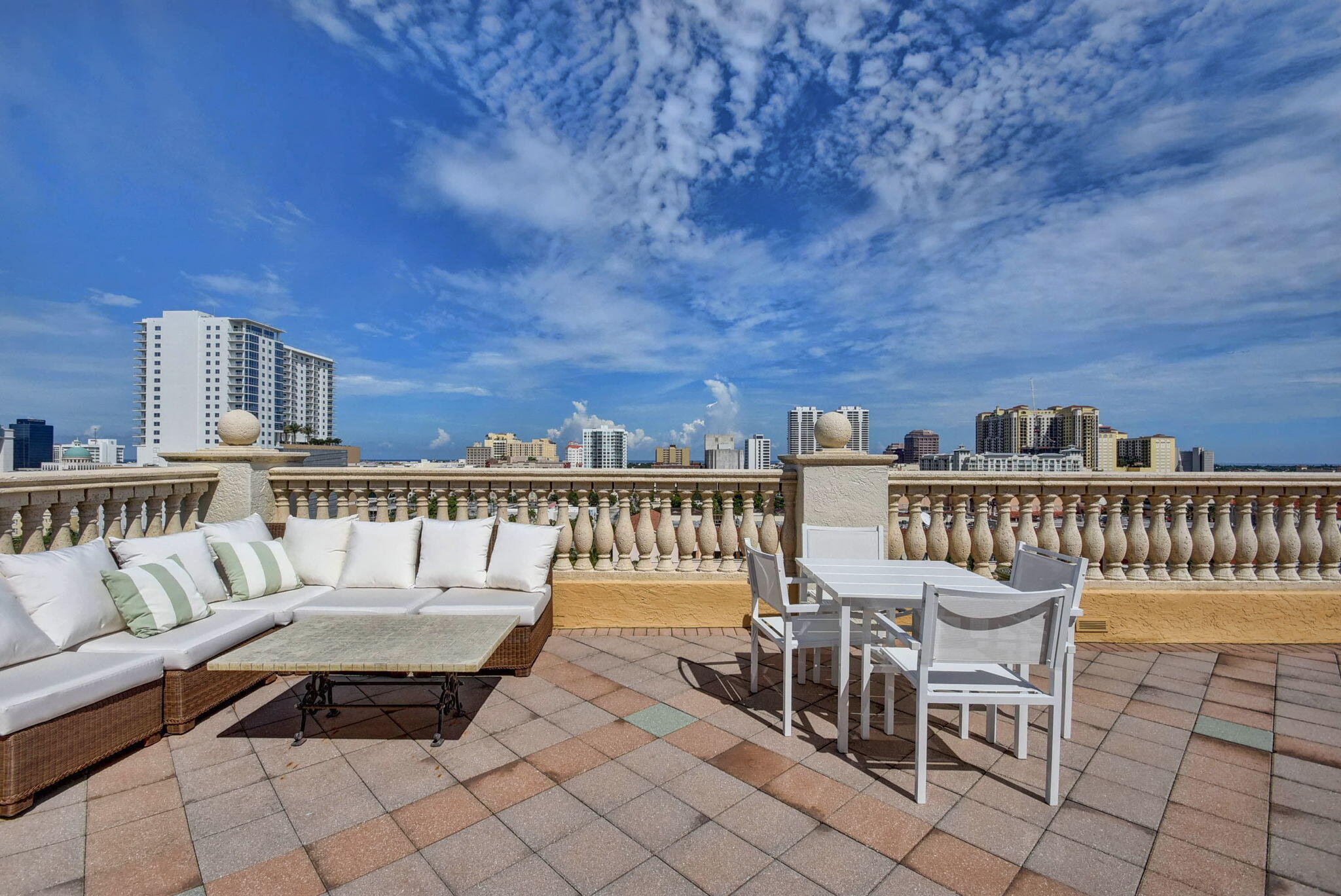 403 S Sapodilla #502, West Palm Beach FL 33401