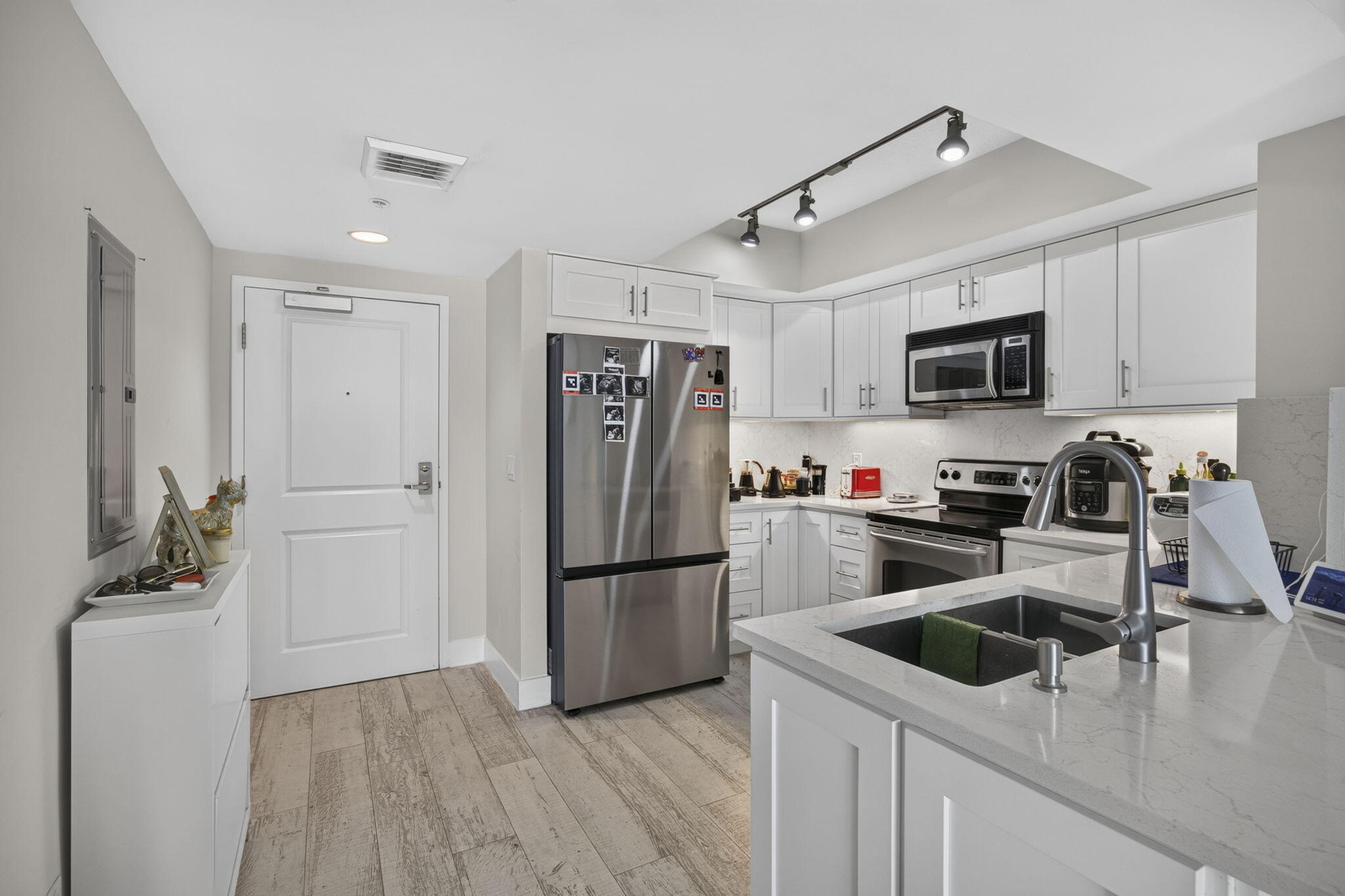 403 S Sapodilla #502, West Palm Beach FL 33401