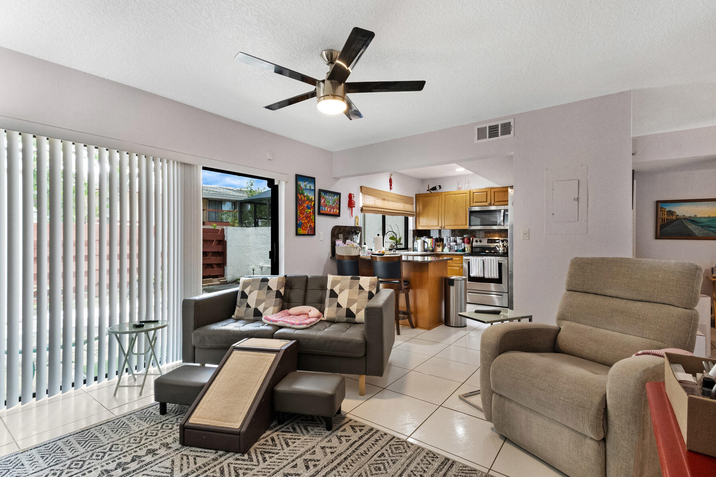 3015 Oaktree #Unit 277, Hollywood FL 33021