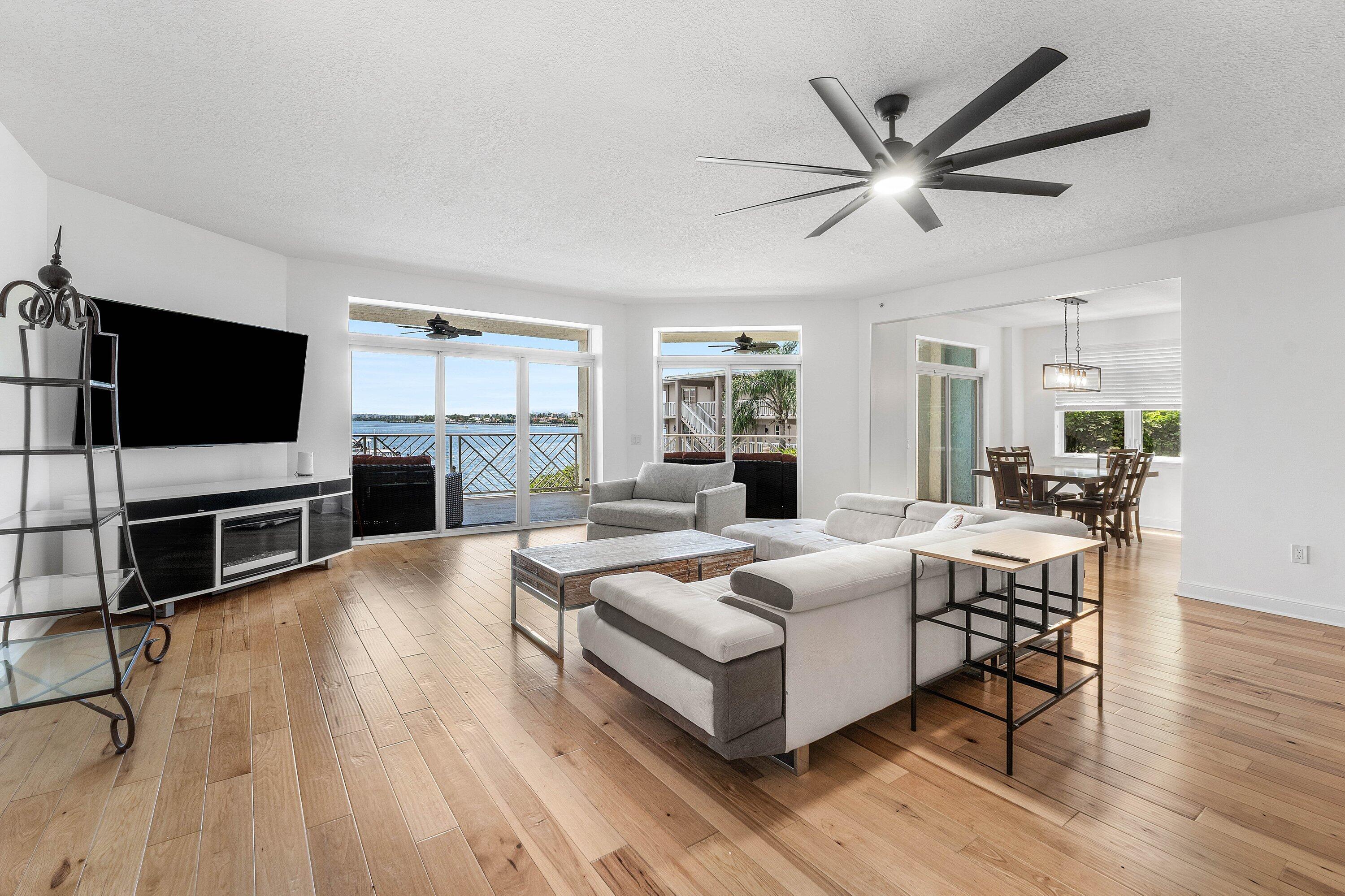 309 E Ocean #103, Lantana FL 33462