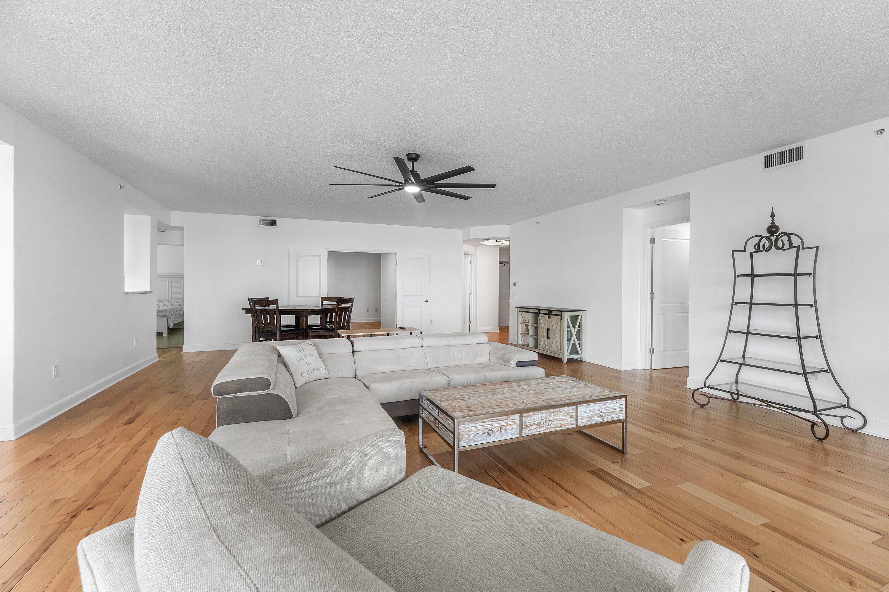 309 E Ocean #103, Lantana FL 33462