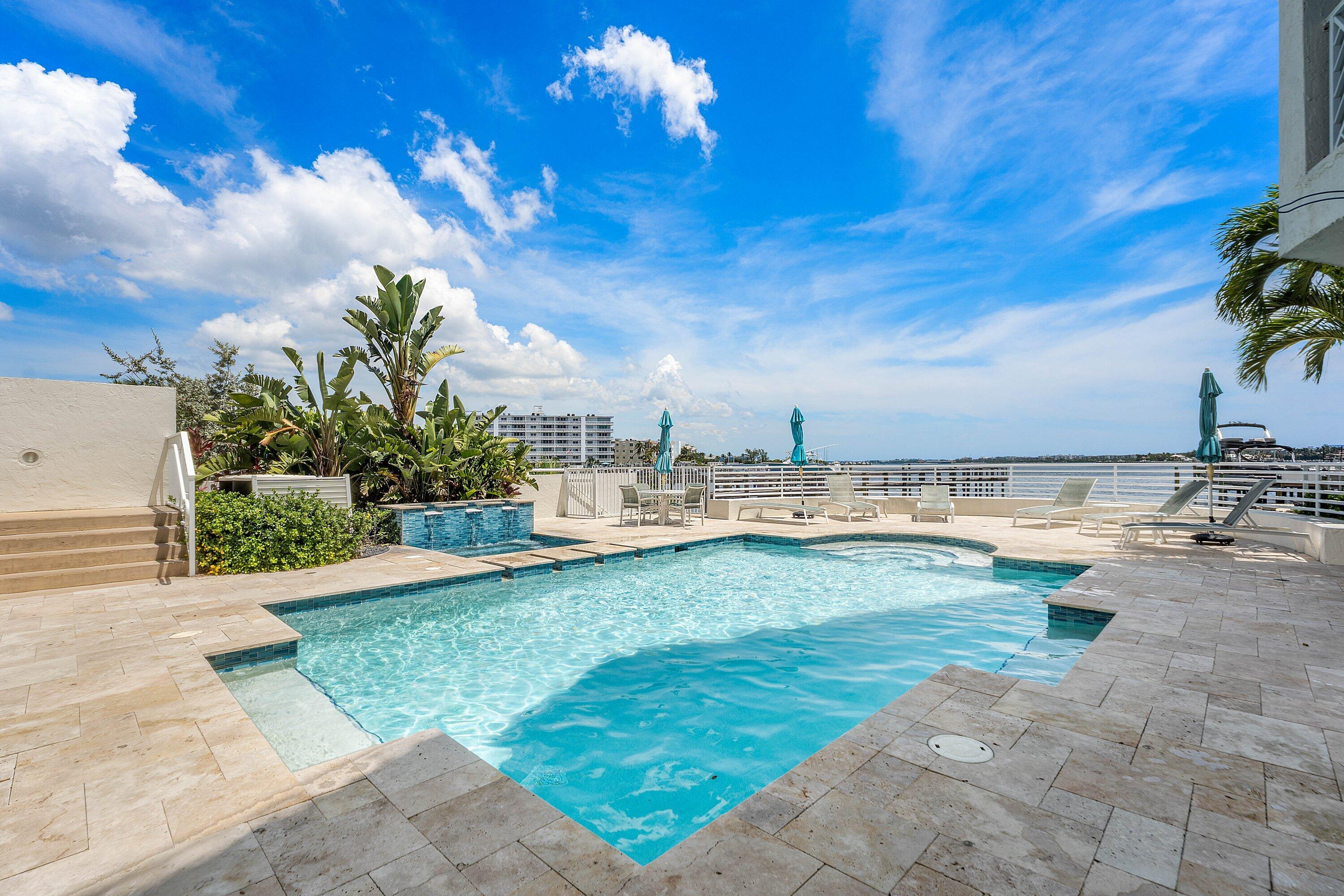 309 E Ocean #103, Lantana FL 33462