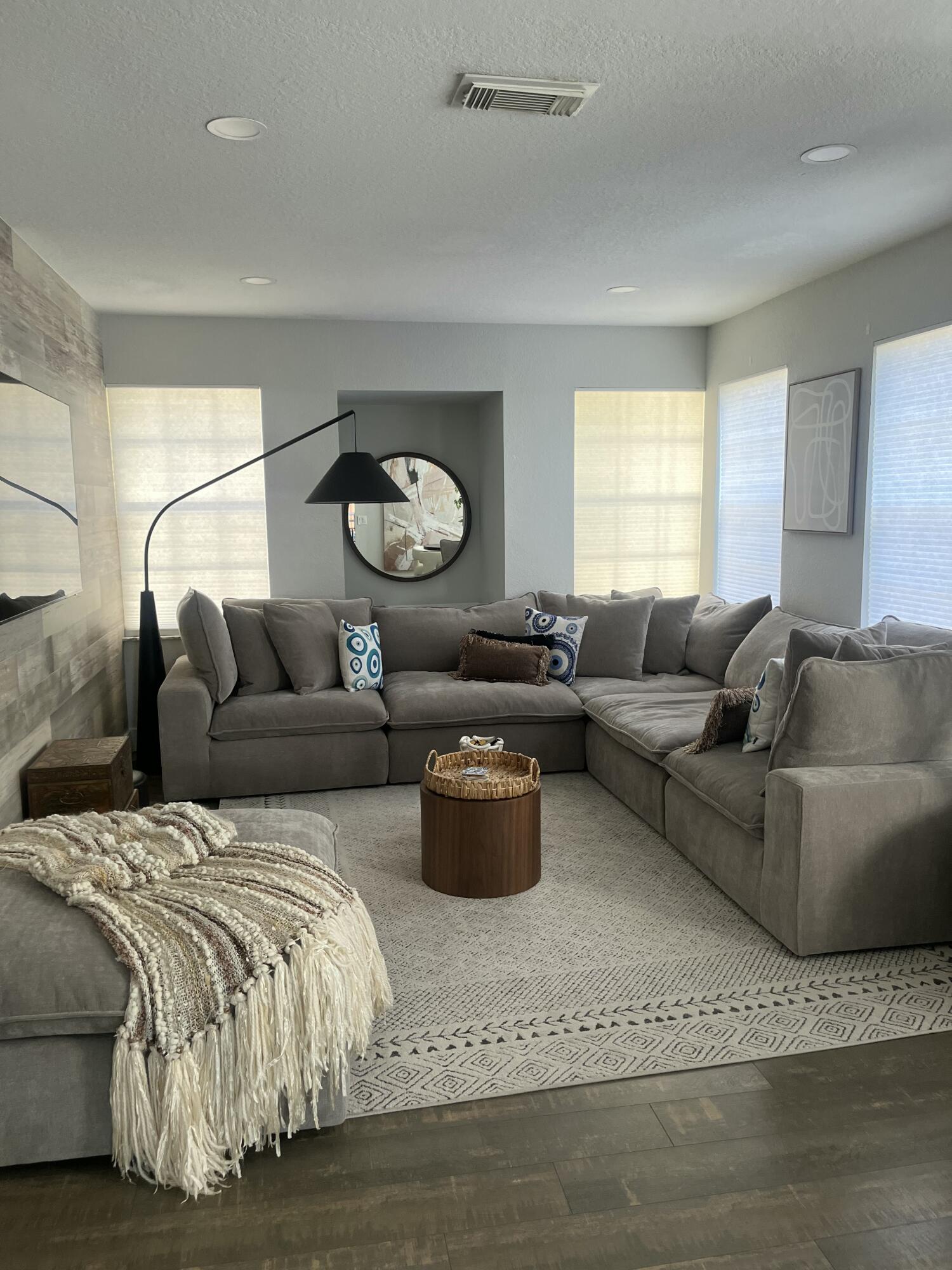 1910 Belmont, Boynton Beach FL 33436