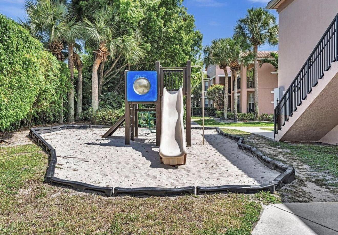 1910 Belmont, Boynton Beach FL 33436