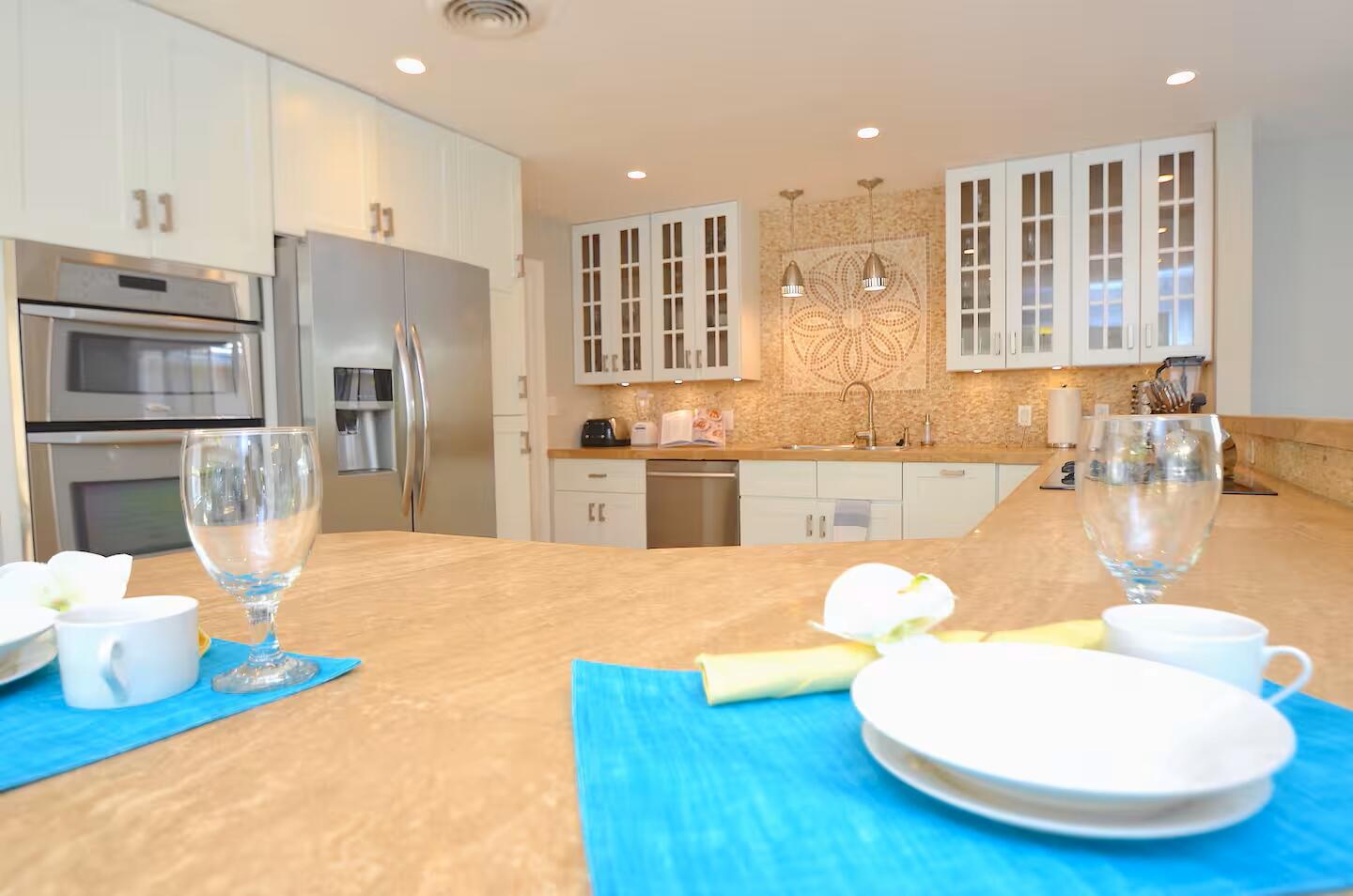 2060 Coco Palm, Lauderdale By The Sea FL 33062