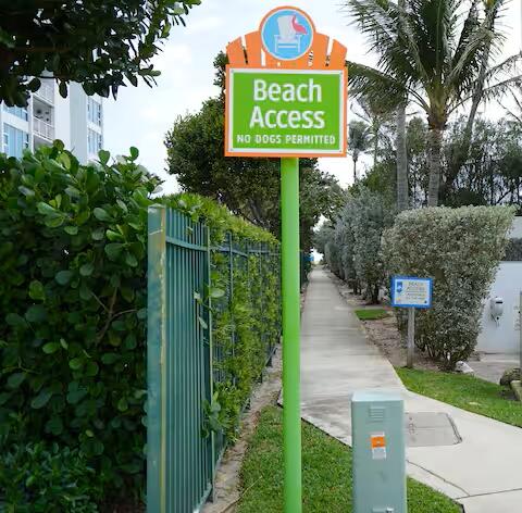 2060 Coco Palm, Lauderdale By The Sea FL 33062