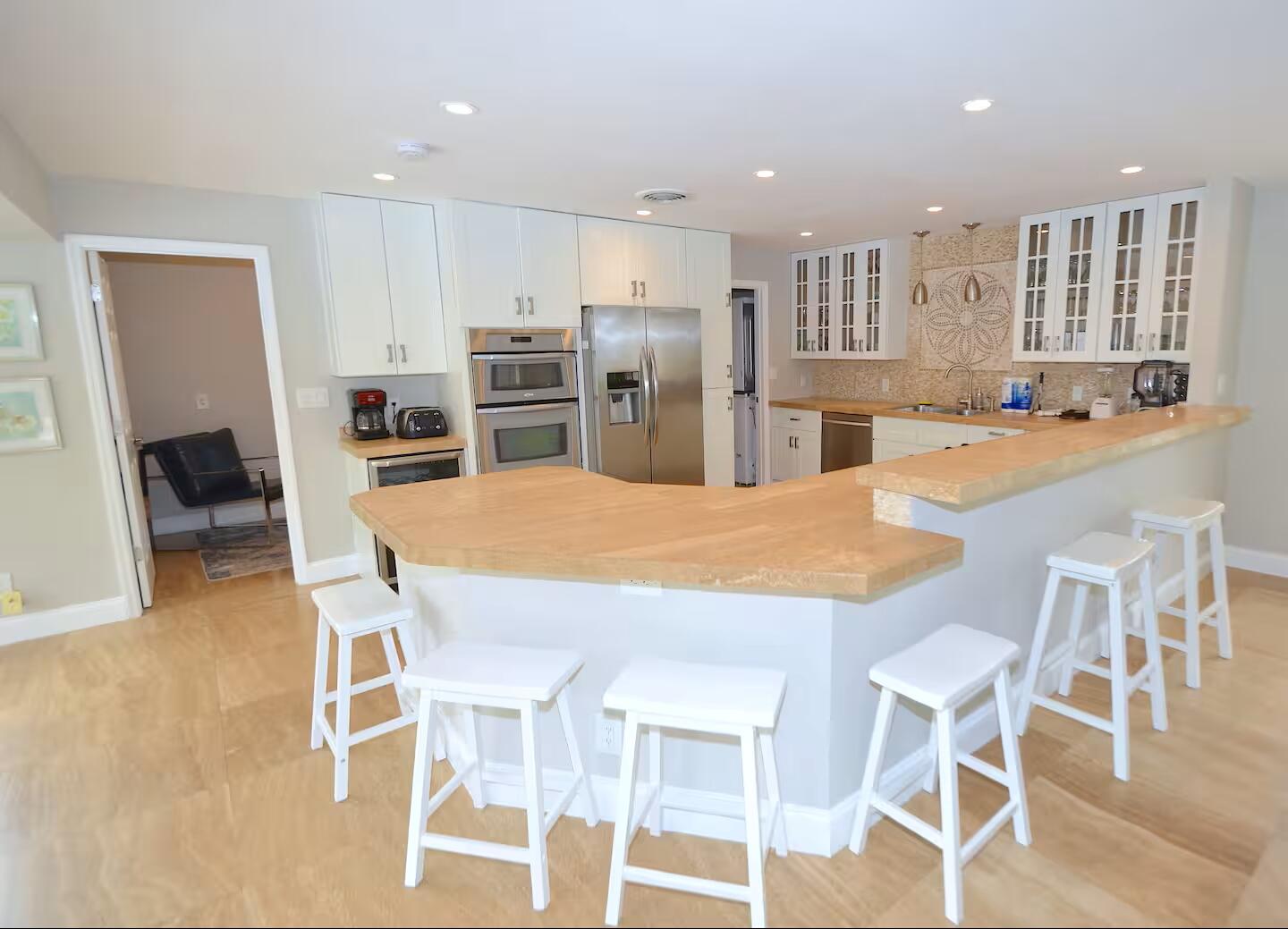 2060 Coco Palm, Lauderdale By The Sea FL 33062