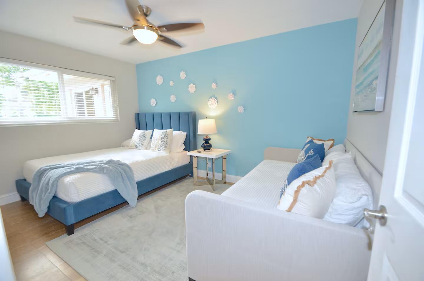 2060 Coco Palm, Lauderdale By The Sea FL 33062