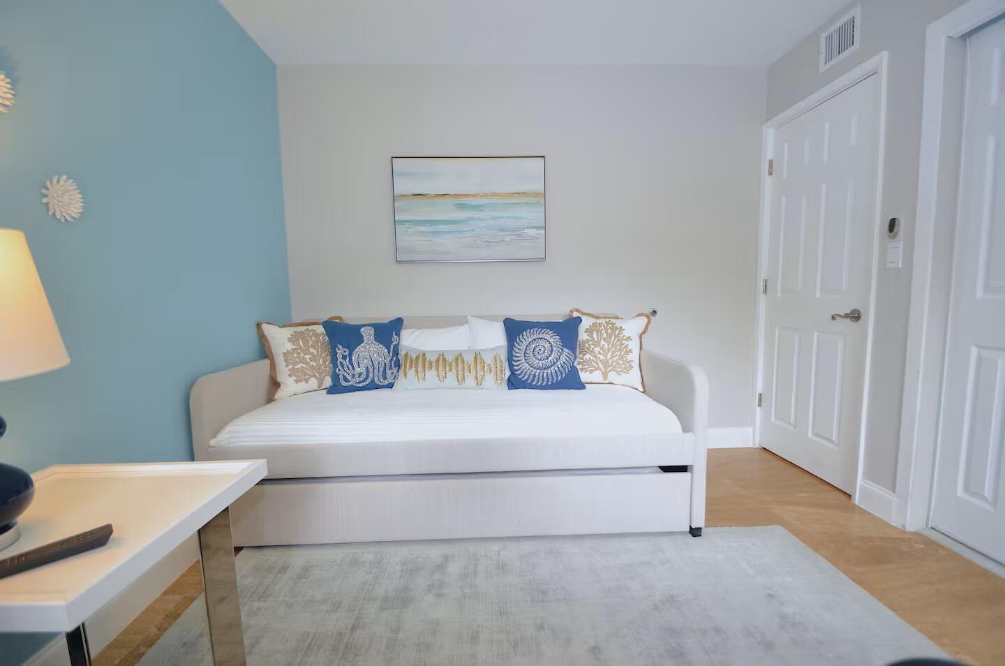 2060 Coco Palm, Lauderdale By The Sea FL 33062