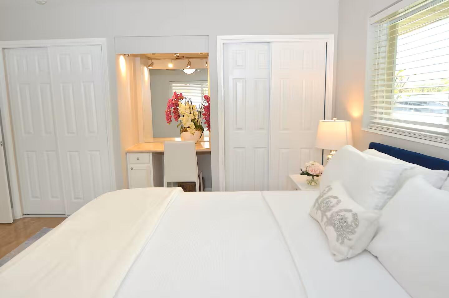 2060 Coco Palm, Lauderdale By The Sea FL 33062