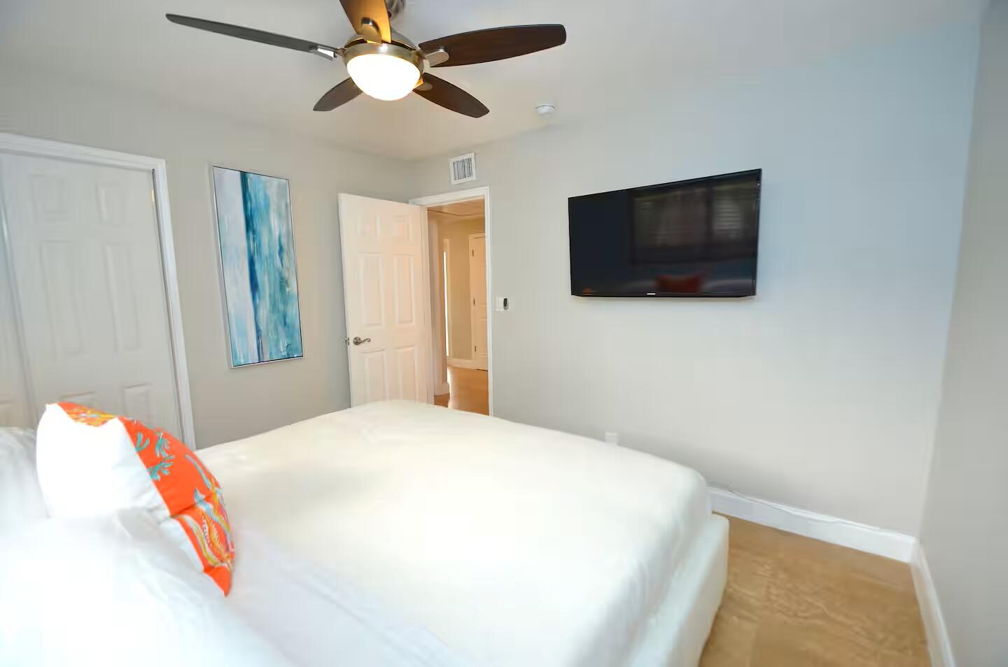 2060 Coco Palm, Lauderdale By The Sea FL 33062