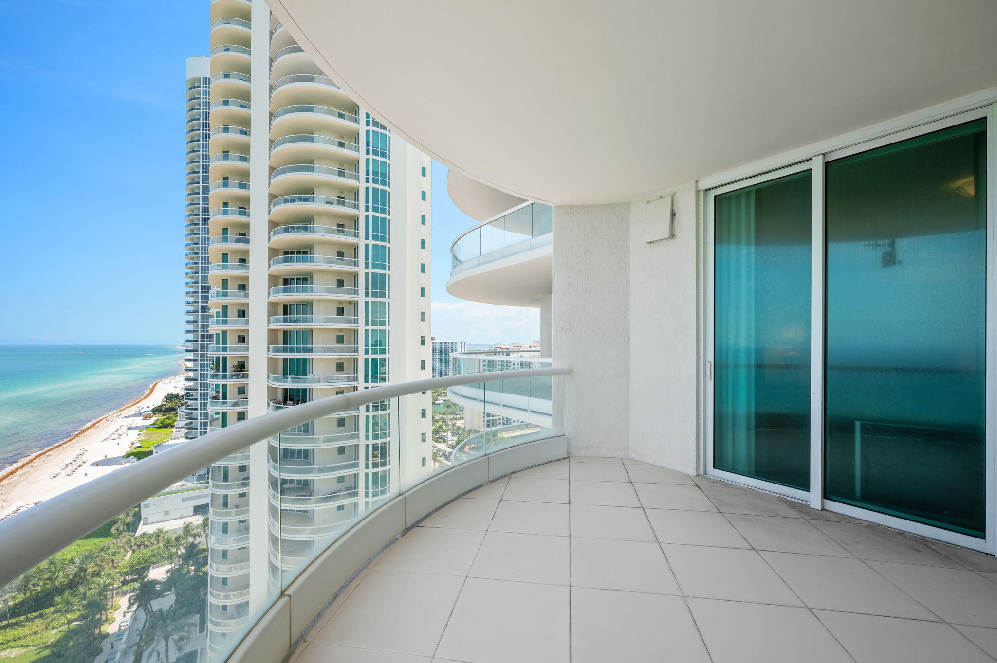 16051 Collins #1902, Sunny Isles Beach FL 33160