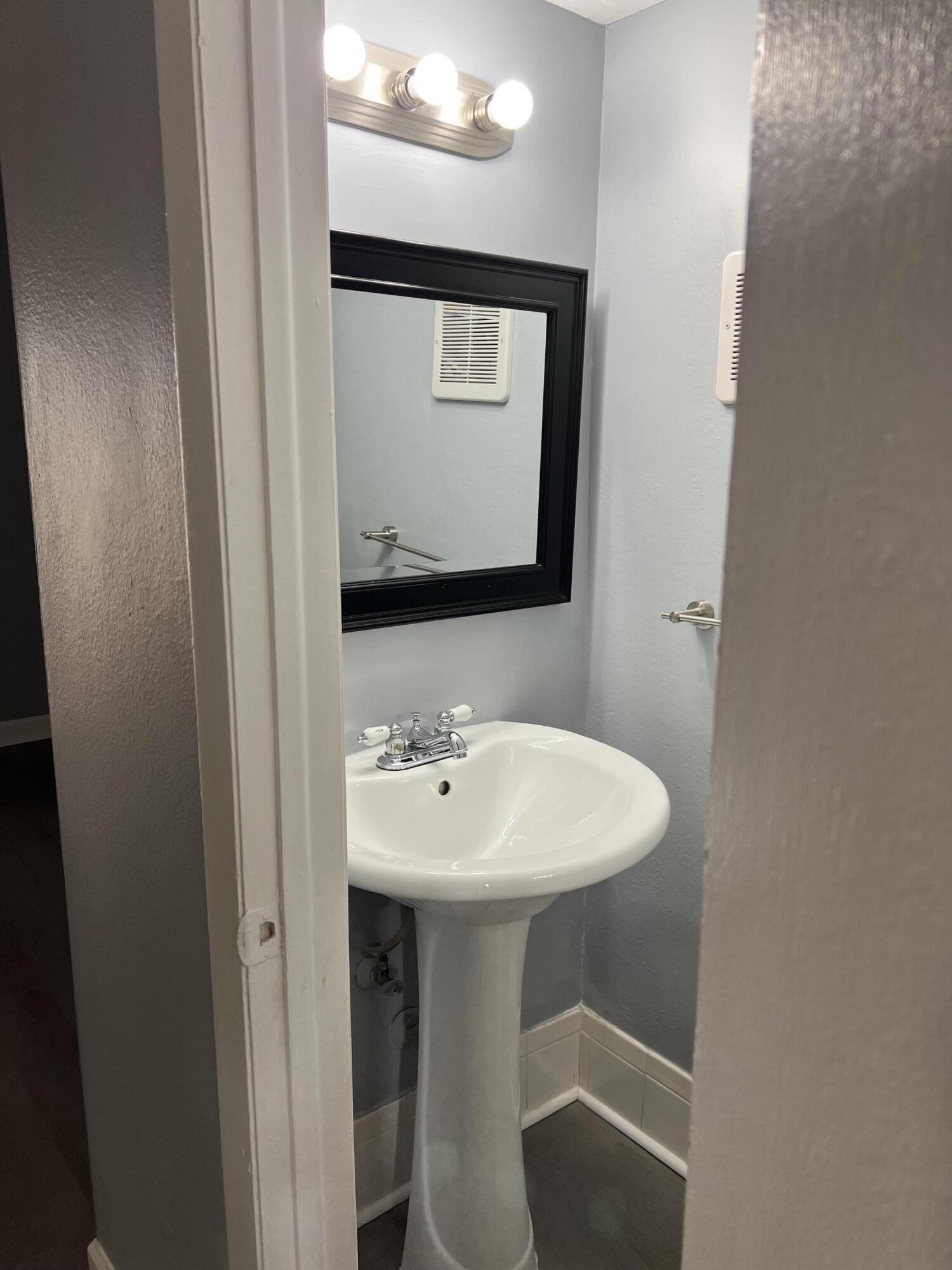 20 SW 108th #F4, Sweetwater FL 33174