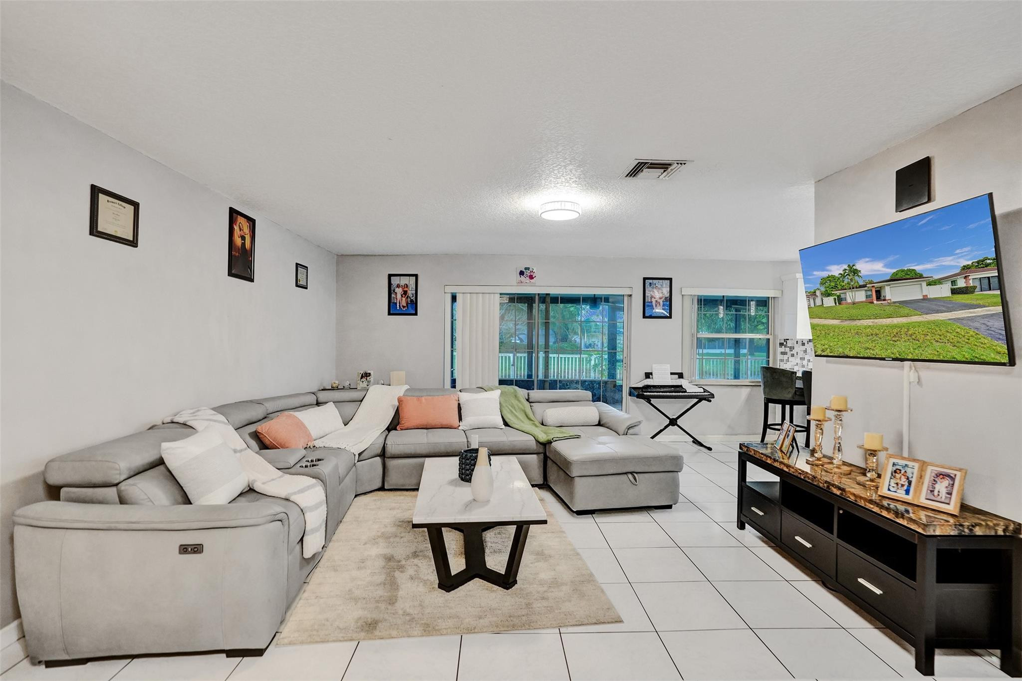 7008 NW 81st, Tamarac FL 33321