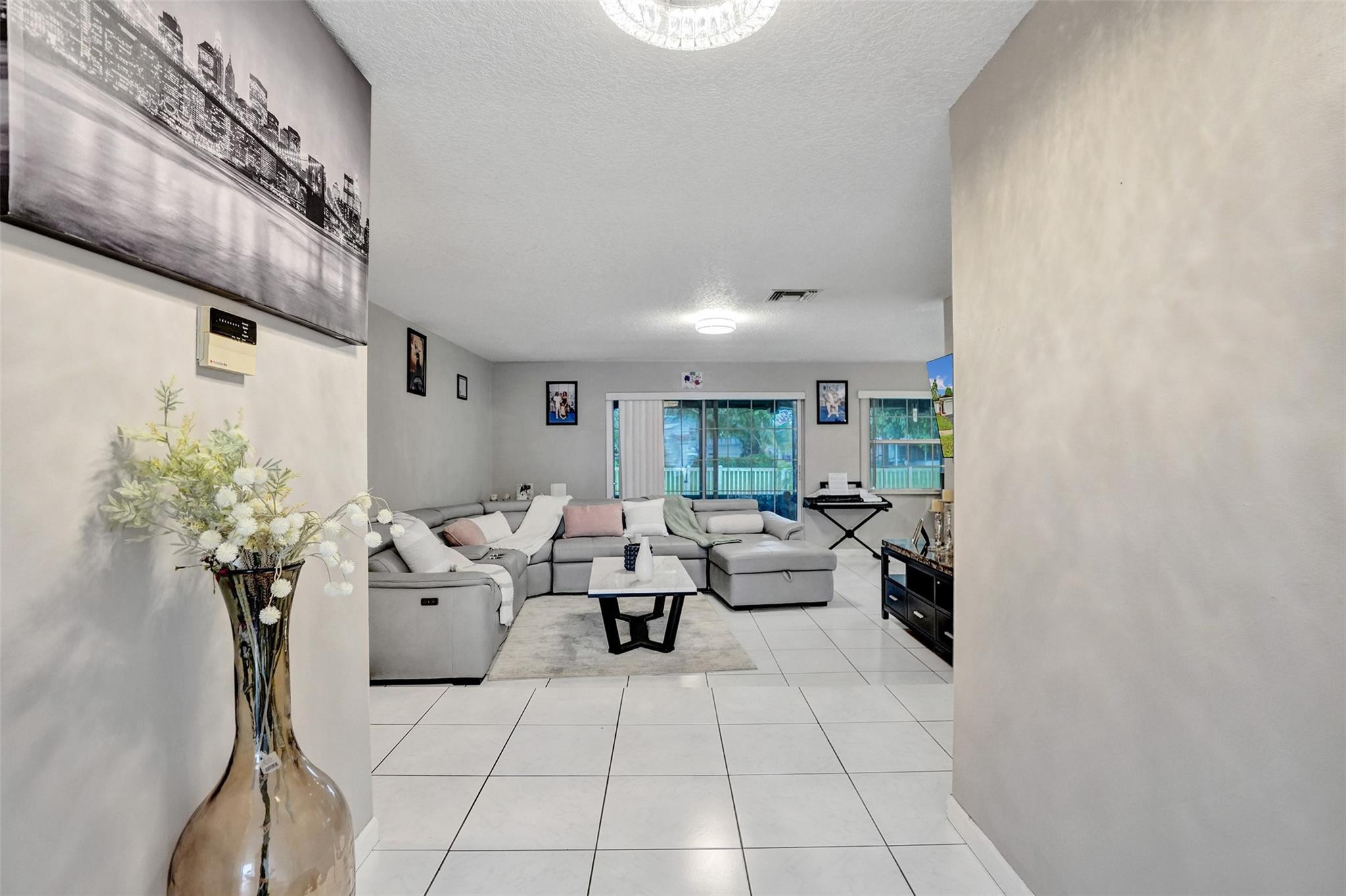 7008 NW 81st, Tamarac FL 33321