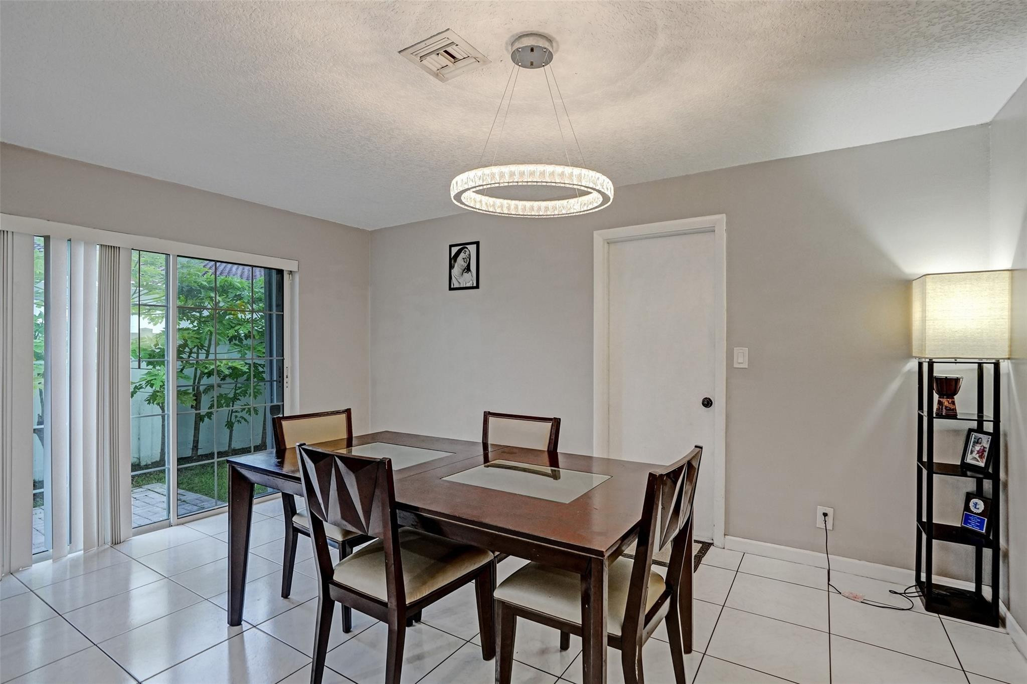 7008 NW 81st, Tamarac FL 33321