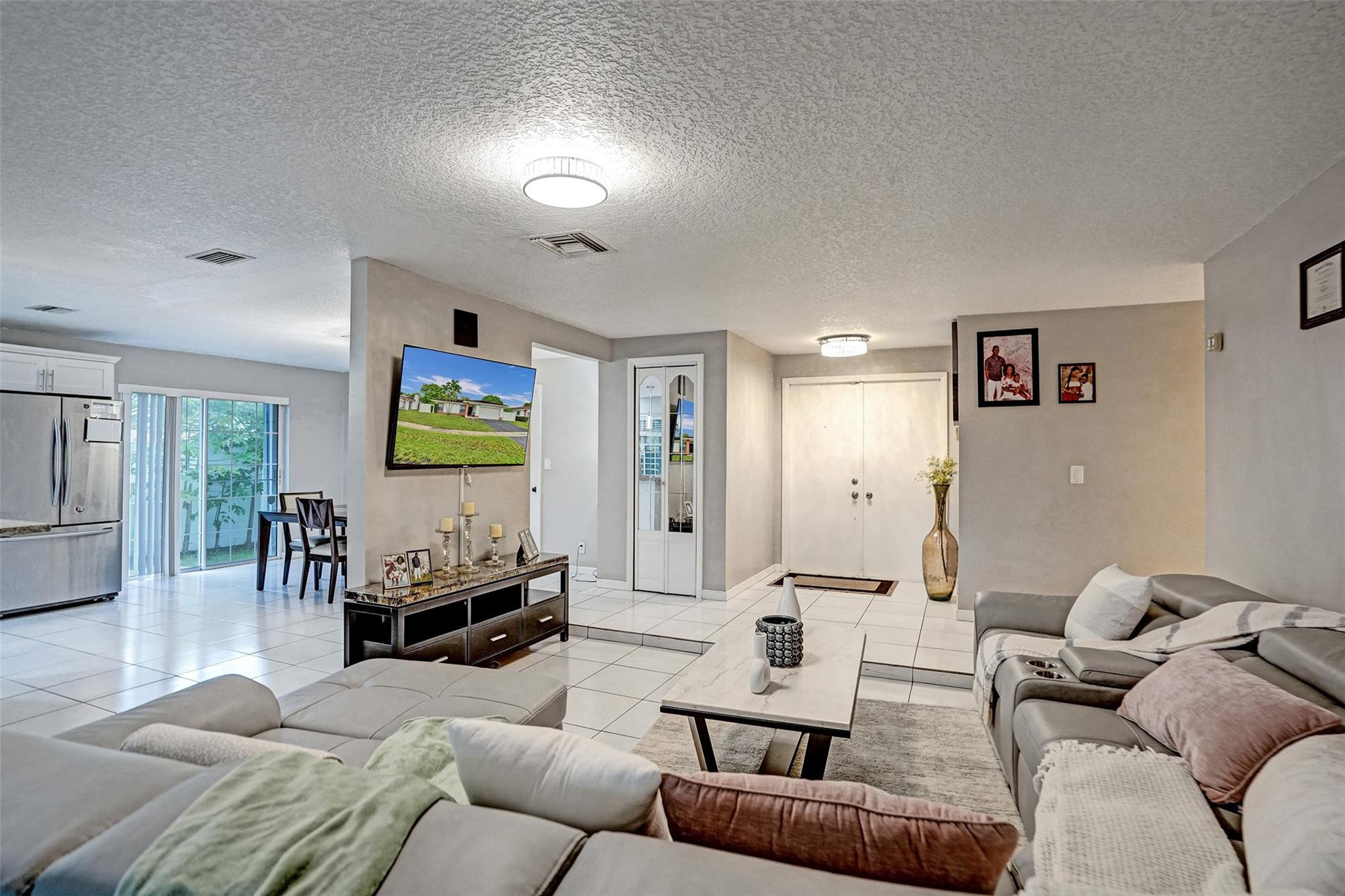 7008 NW 81st, Tamarac FL 33321