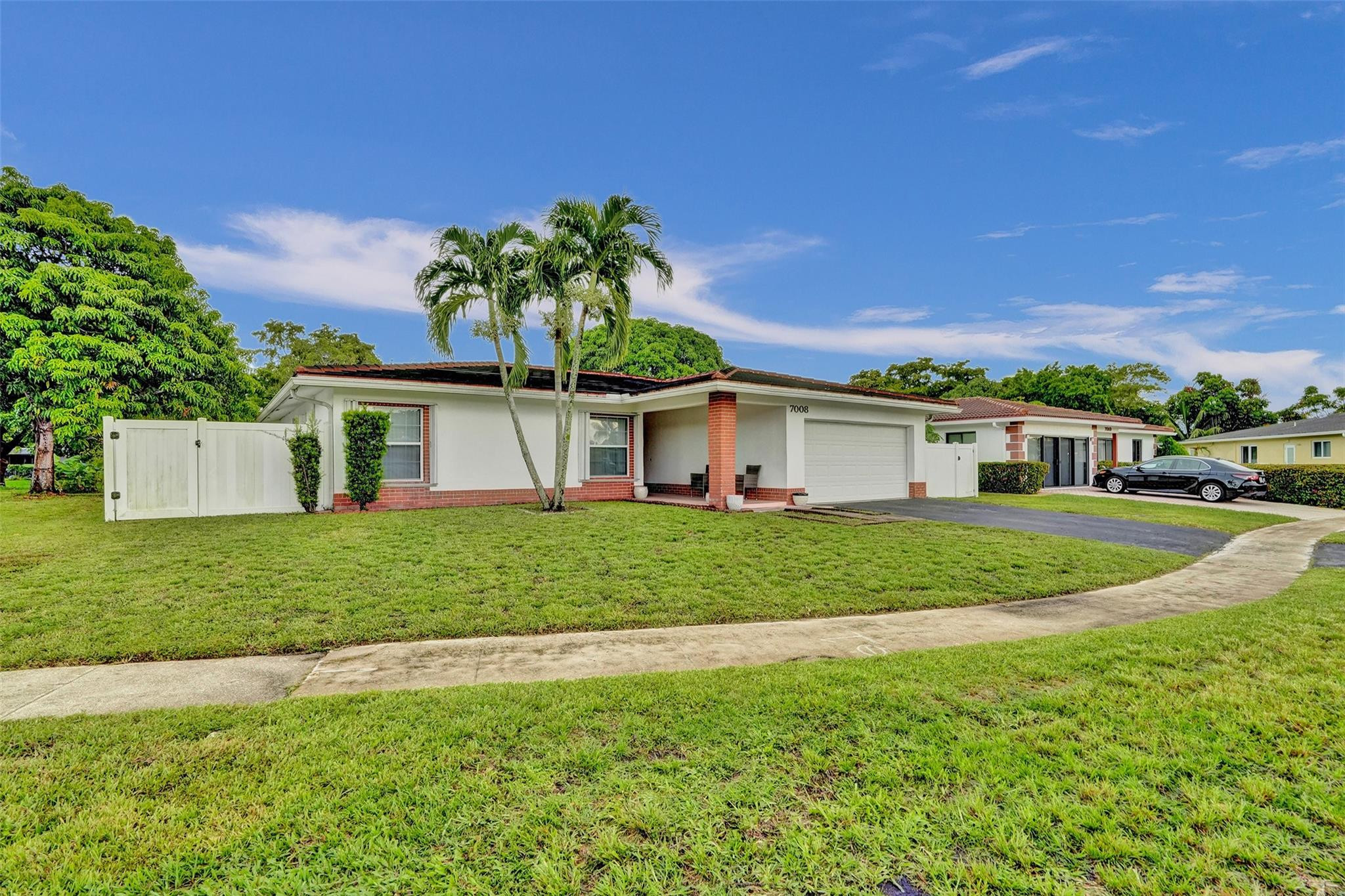 7008 NW 81st, Tamarac FL 33321