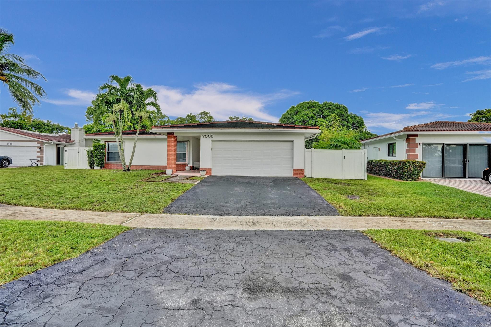 7008 NW 81st, Tamarac FL 33321