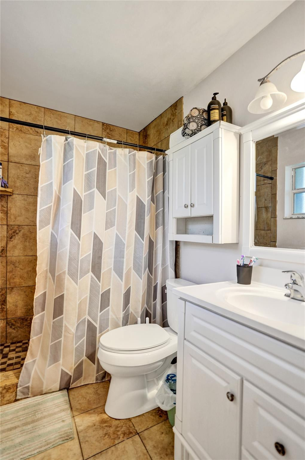 7008 NW 81st, Tamarac FL 33321