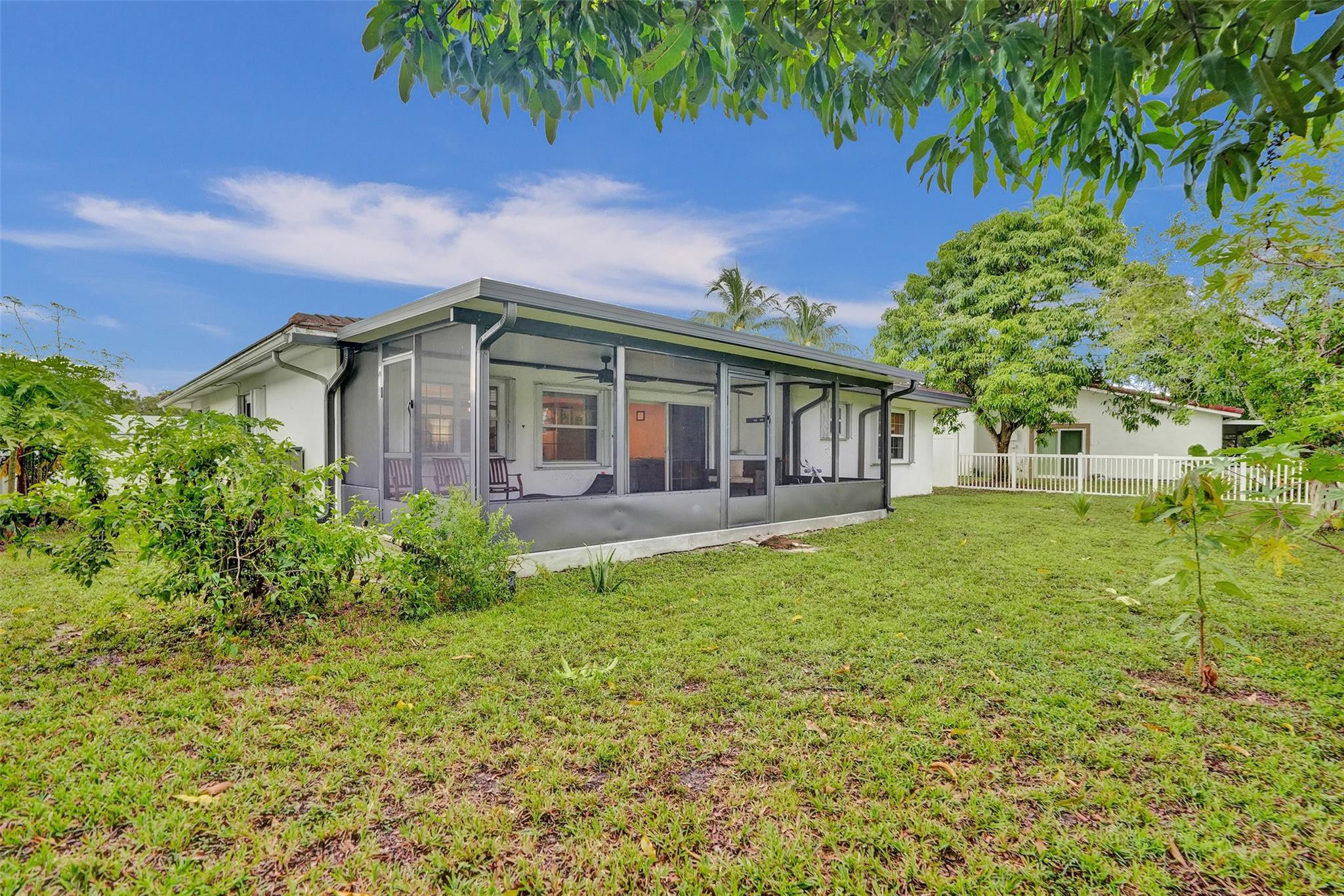 7008 NW 81st, Tamarac FL 33321
