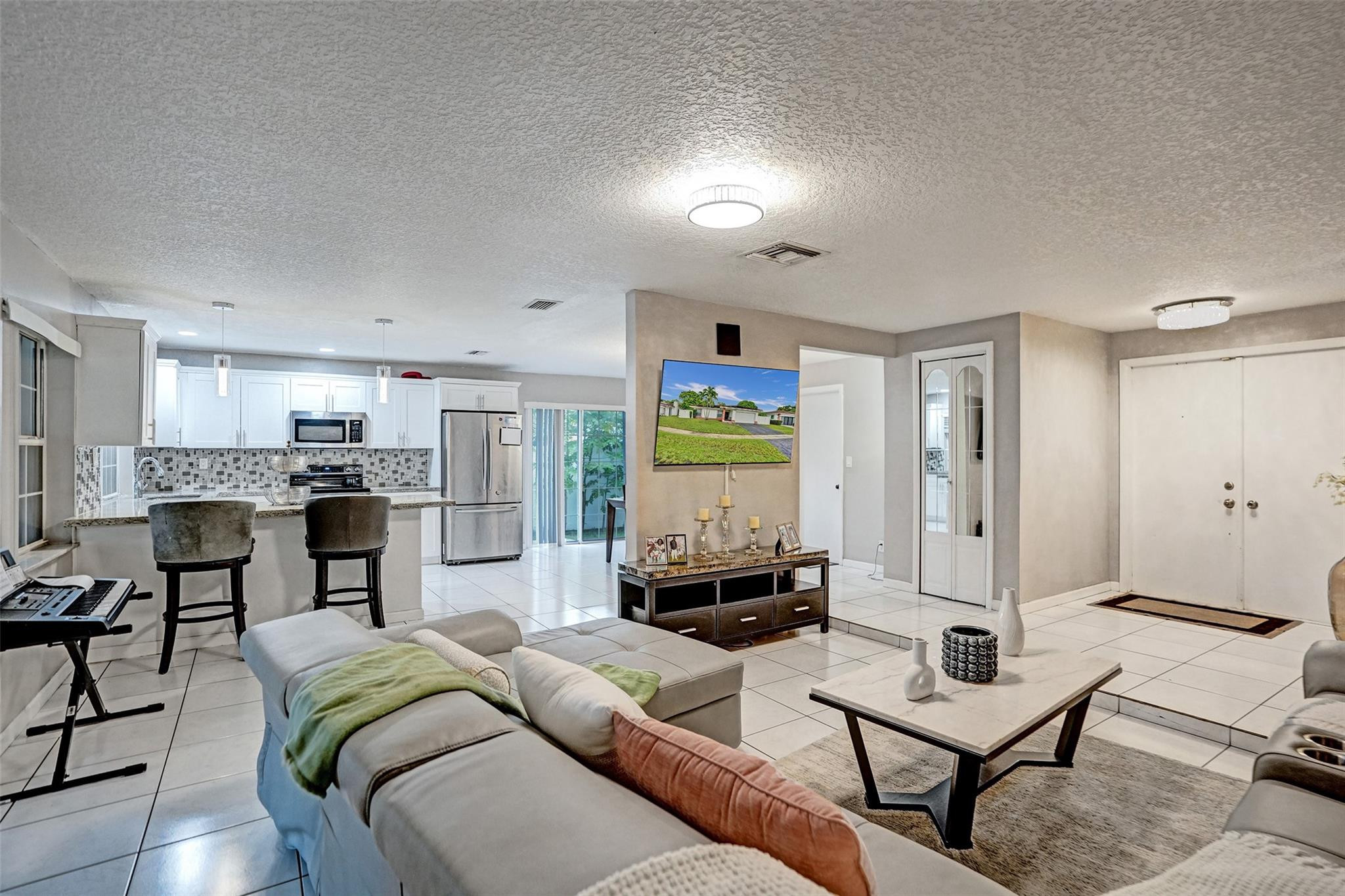 7008 NW 81st, Tamarac FL 33321