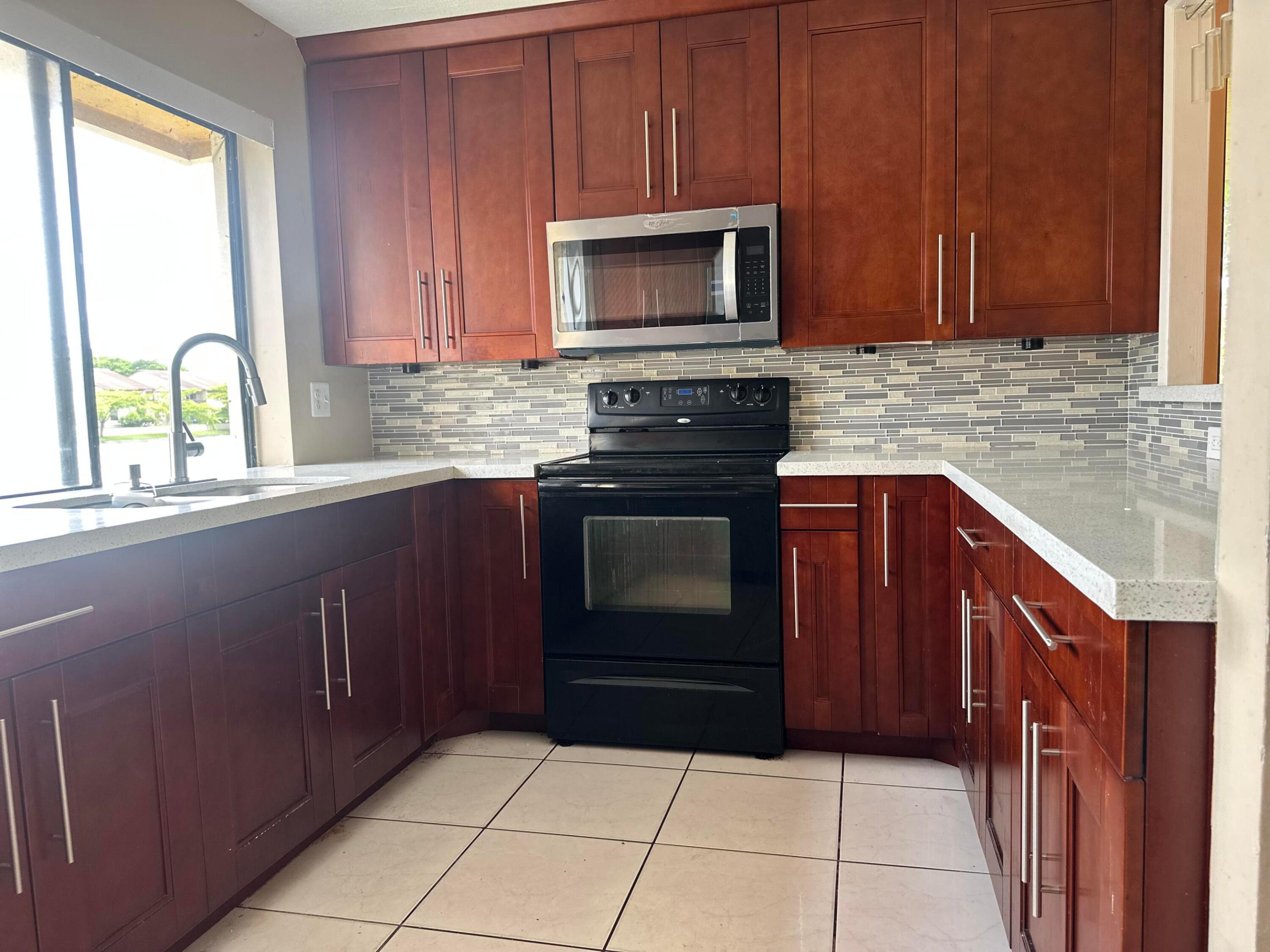 410 NW 214th #105, Miami Gardens FL 33169