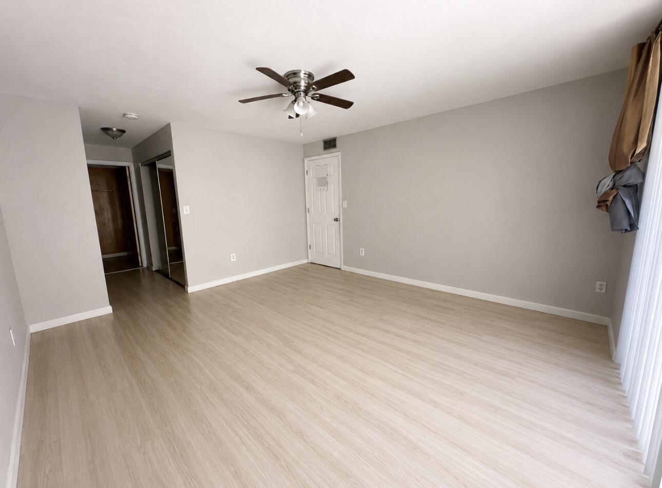 410 NW 214th #105, Miami Gardens FL 33169