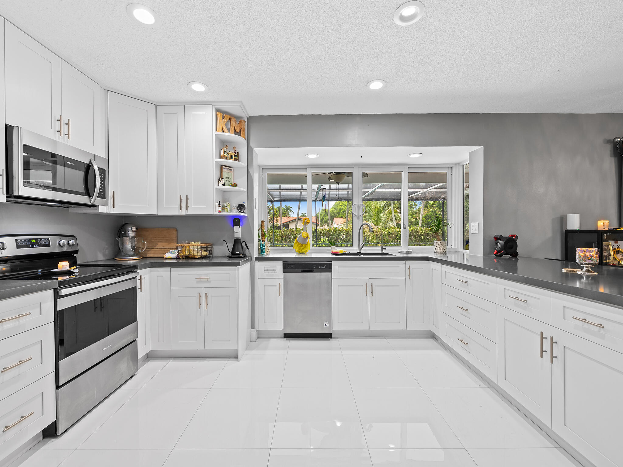 10497 NW 4th, Fort Lauderdale FL 33071