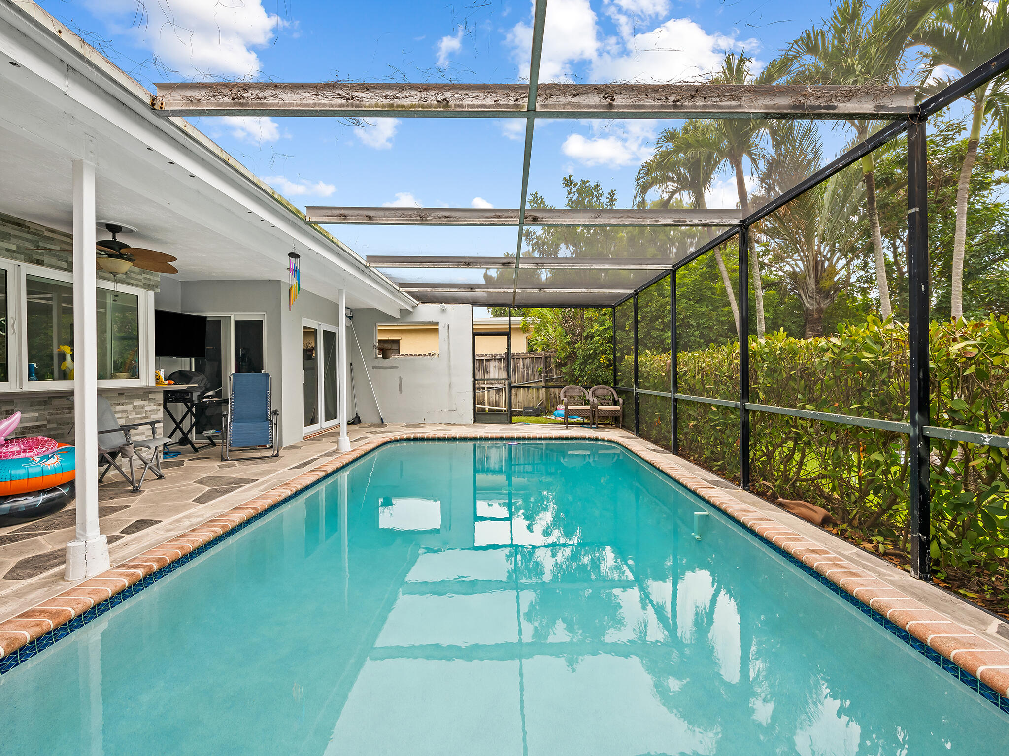 10497 NW 4th, Fort Lauderdale FL 33071