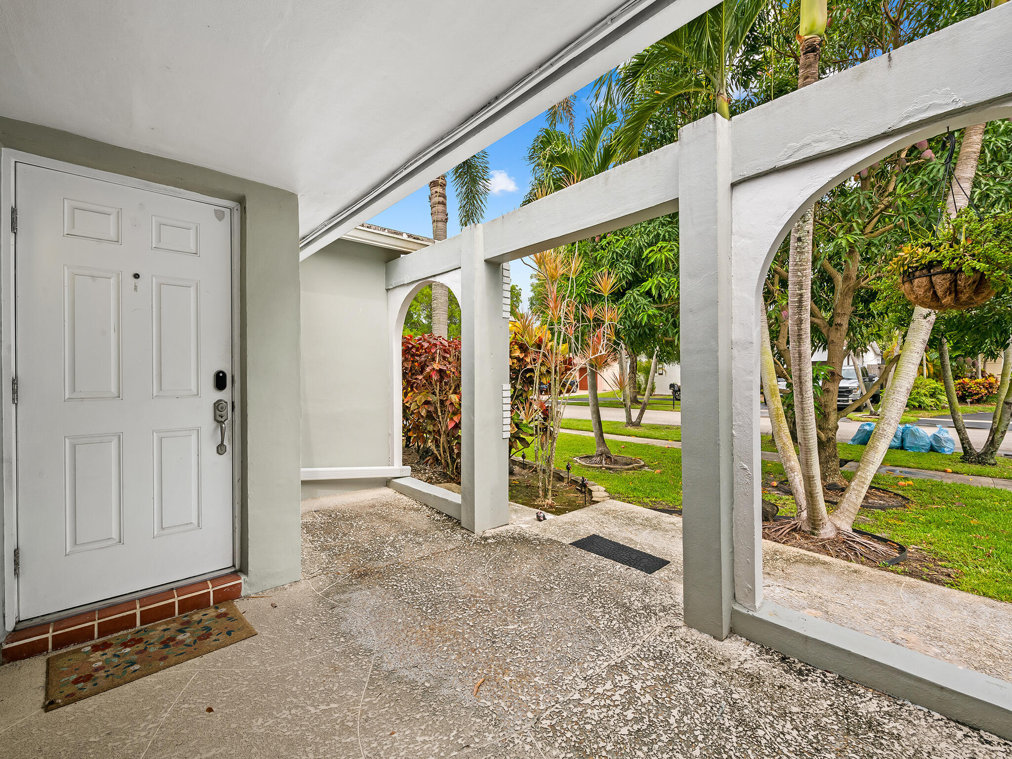 10497 NW 4th, Fort Lauderdale FL 33071