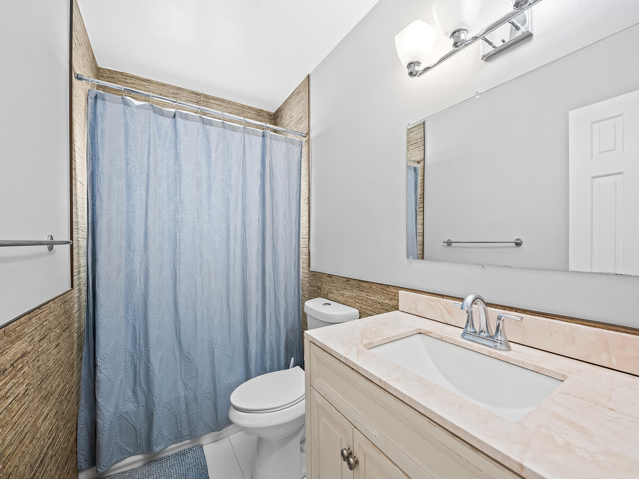 10497 NW 4th, Fort Lauderdale FL 33071