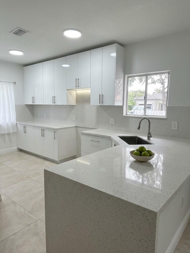 16307 NW 91st, Miami Lakes FL 33018