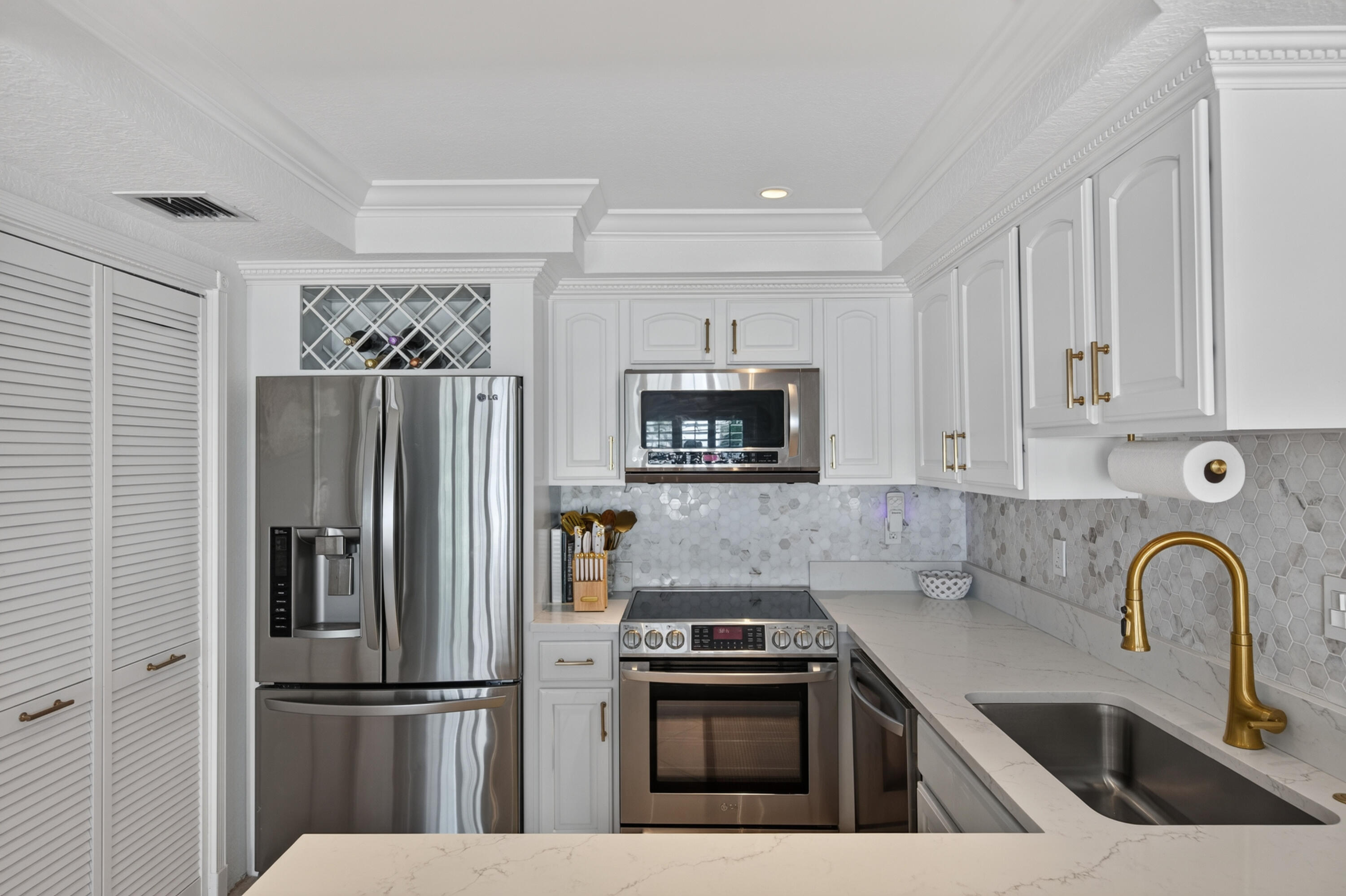 151 NE 16th #278, Fort Lauderdale FL 33301