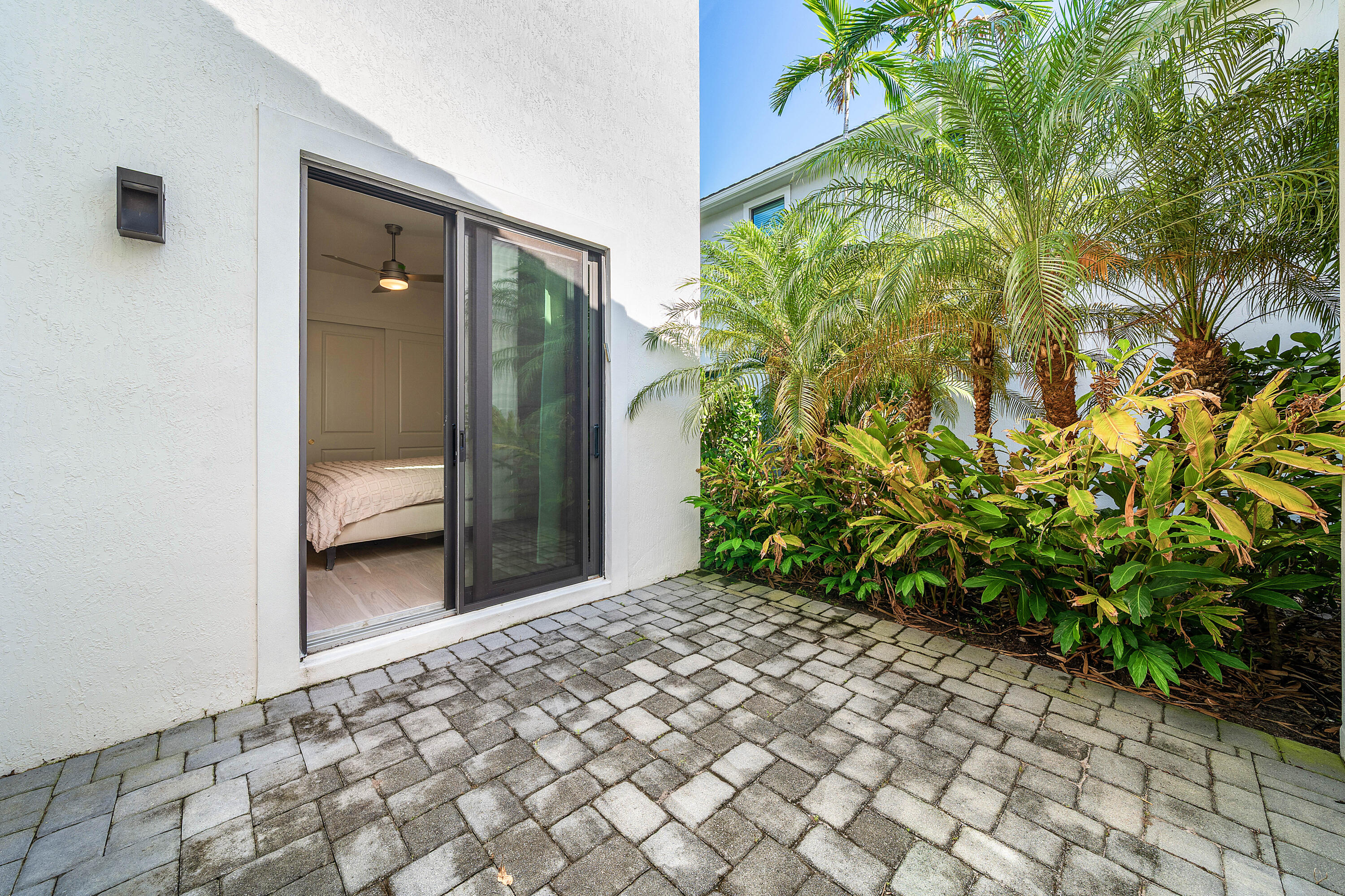 7409 NW 25th, Boca Raton FL 33496