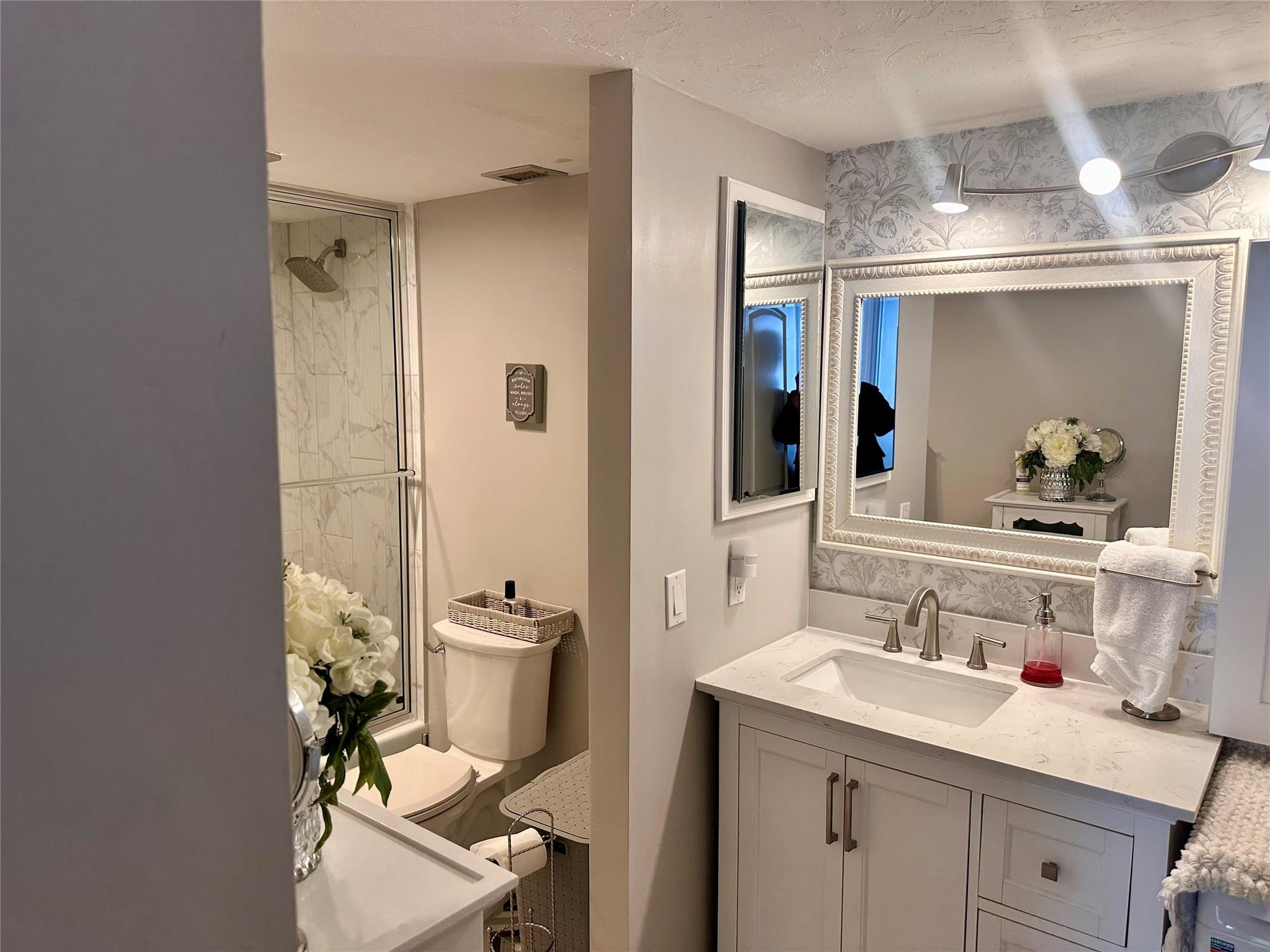 1147 Hillsboro Mile #214, Hillsboro Beach FL 33062
