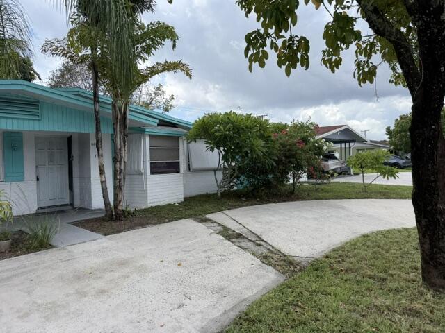 9308 N Military, West Palm Beach FL 33410
