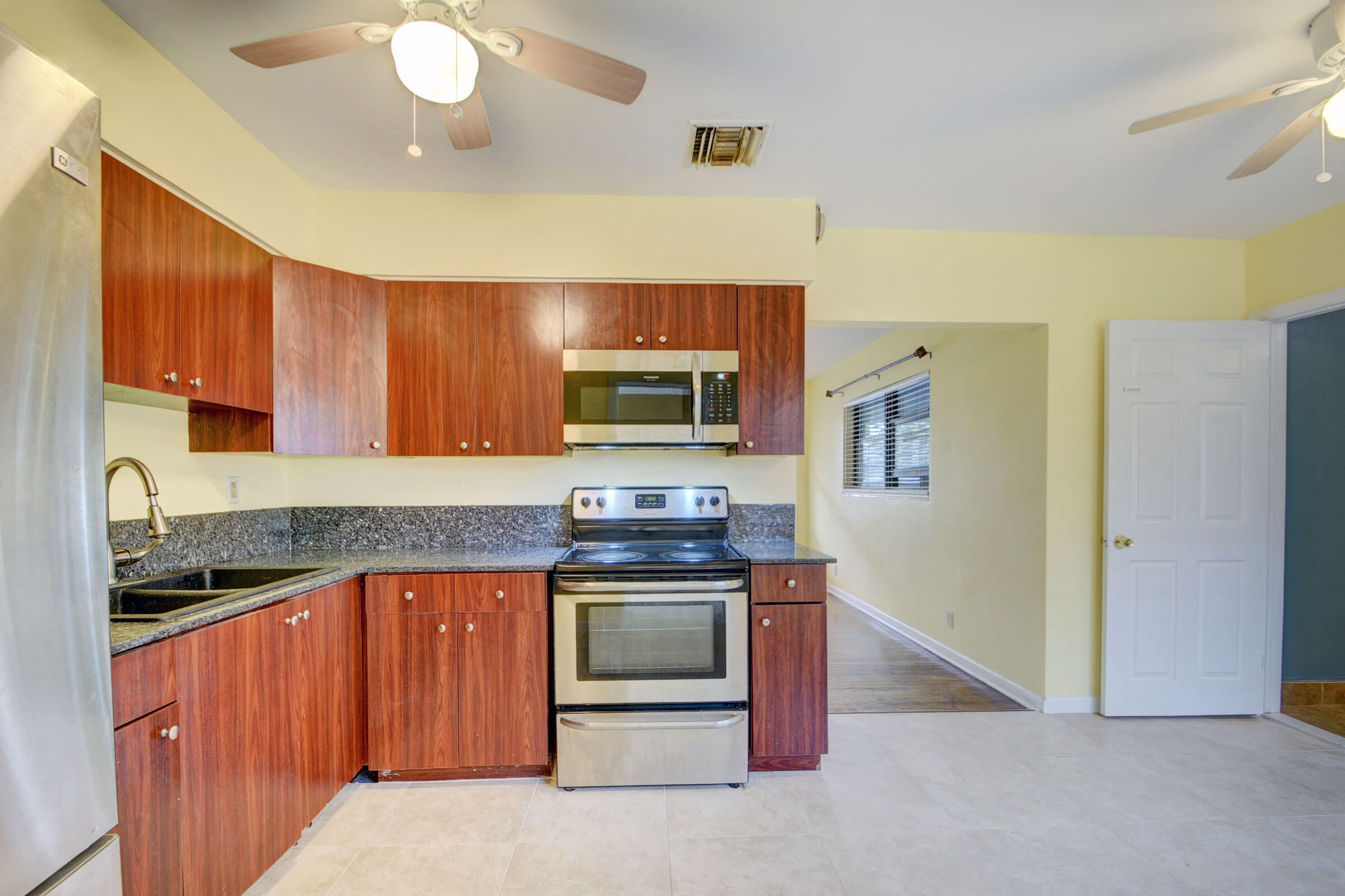 511 Minnesota, Lantana FL 33462