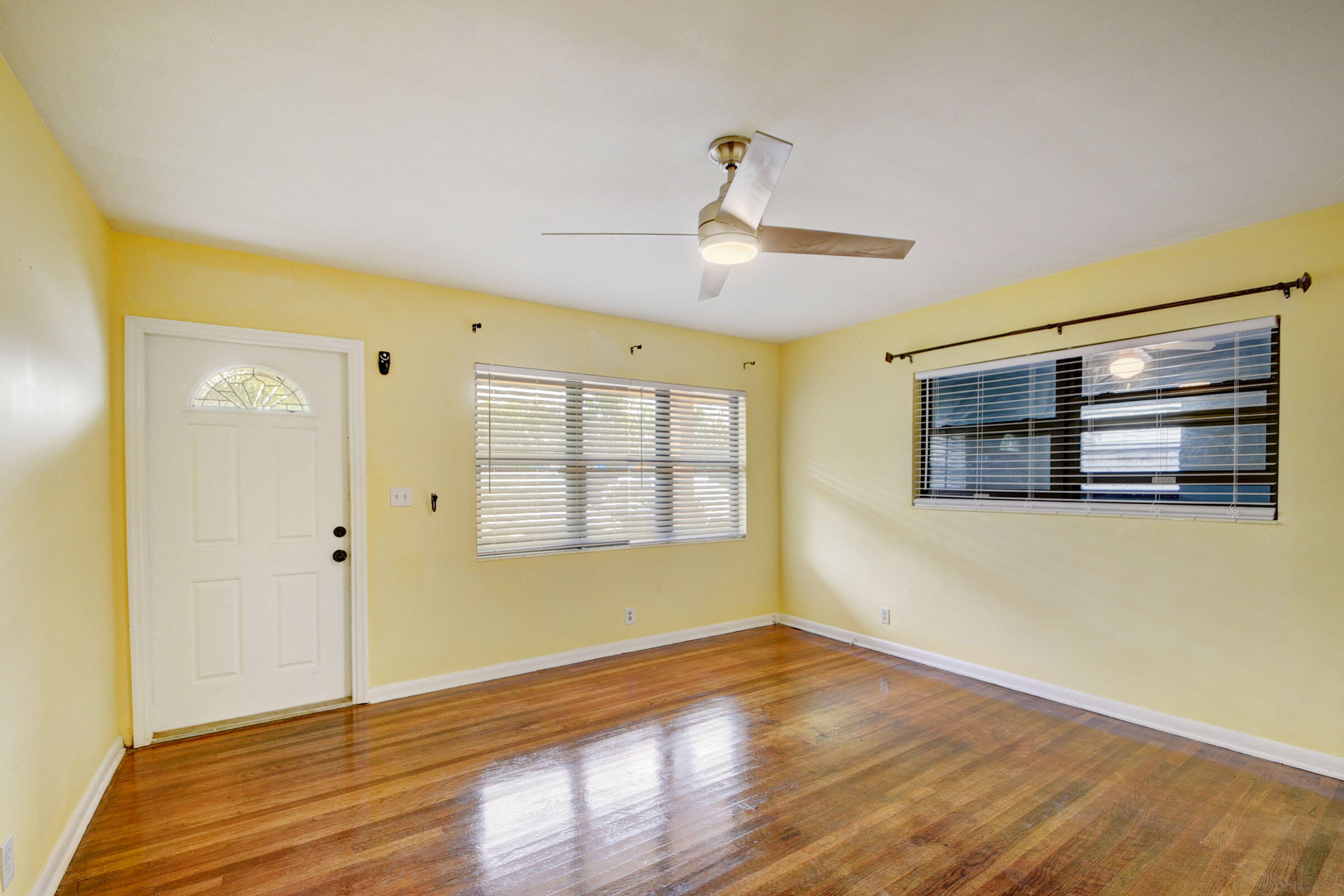 511 Minnesota, Lantana FL 33462