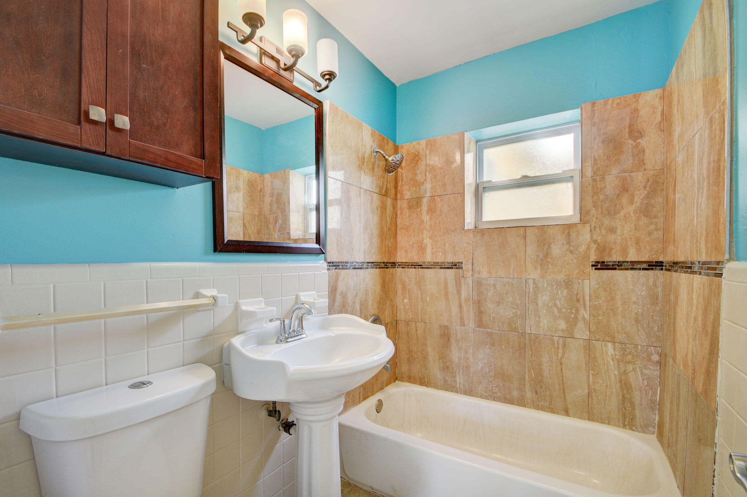 511 Minnesota, Lantana FL 33462