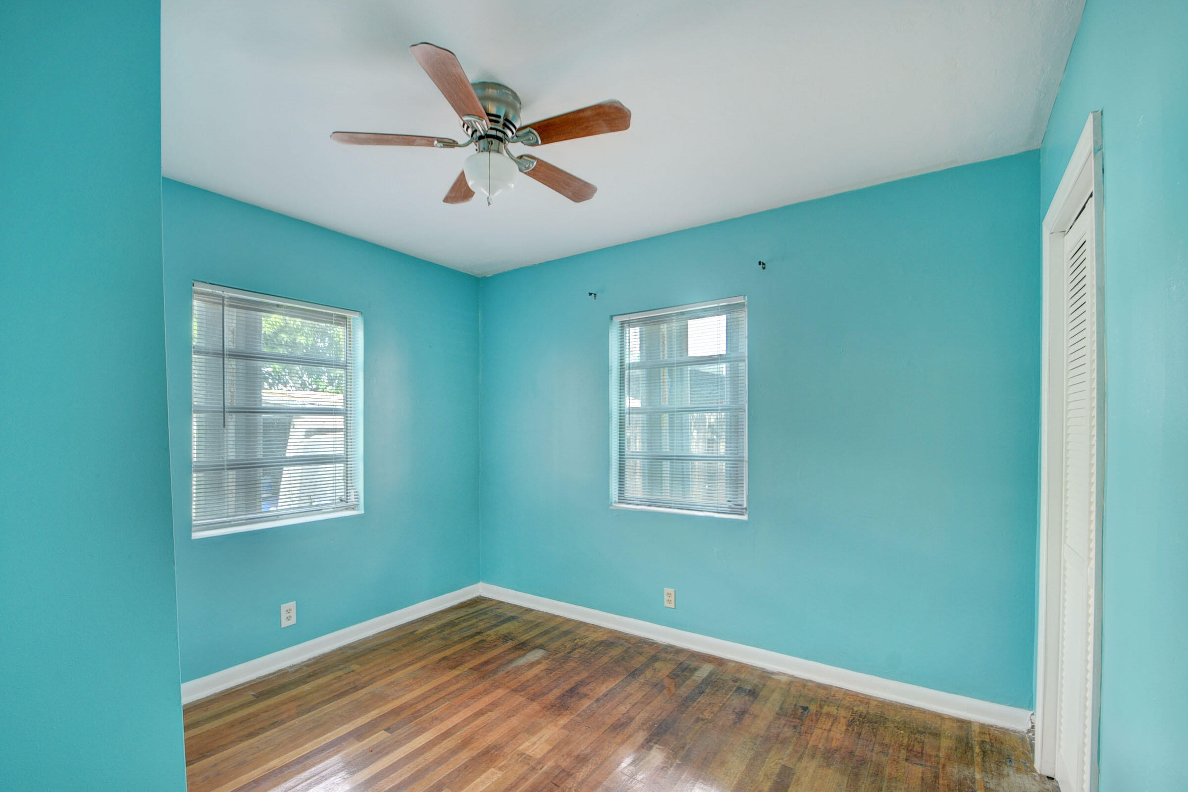 511 Minnesota, Lantana FL 33462
