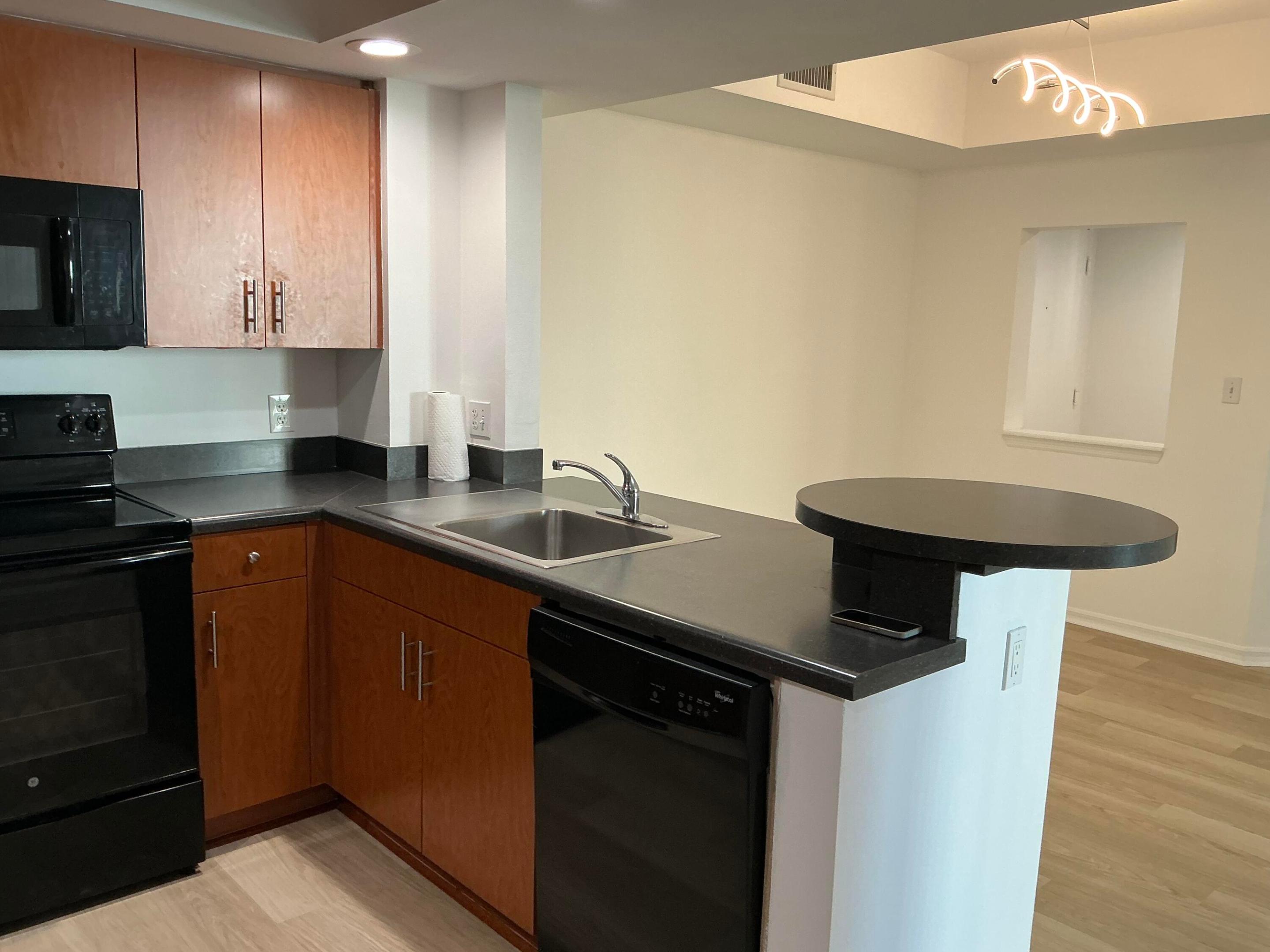100 N Federal #723, Fort Lauderdale FL 33301