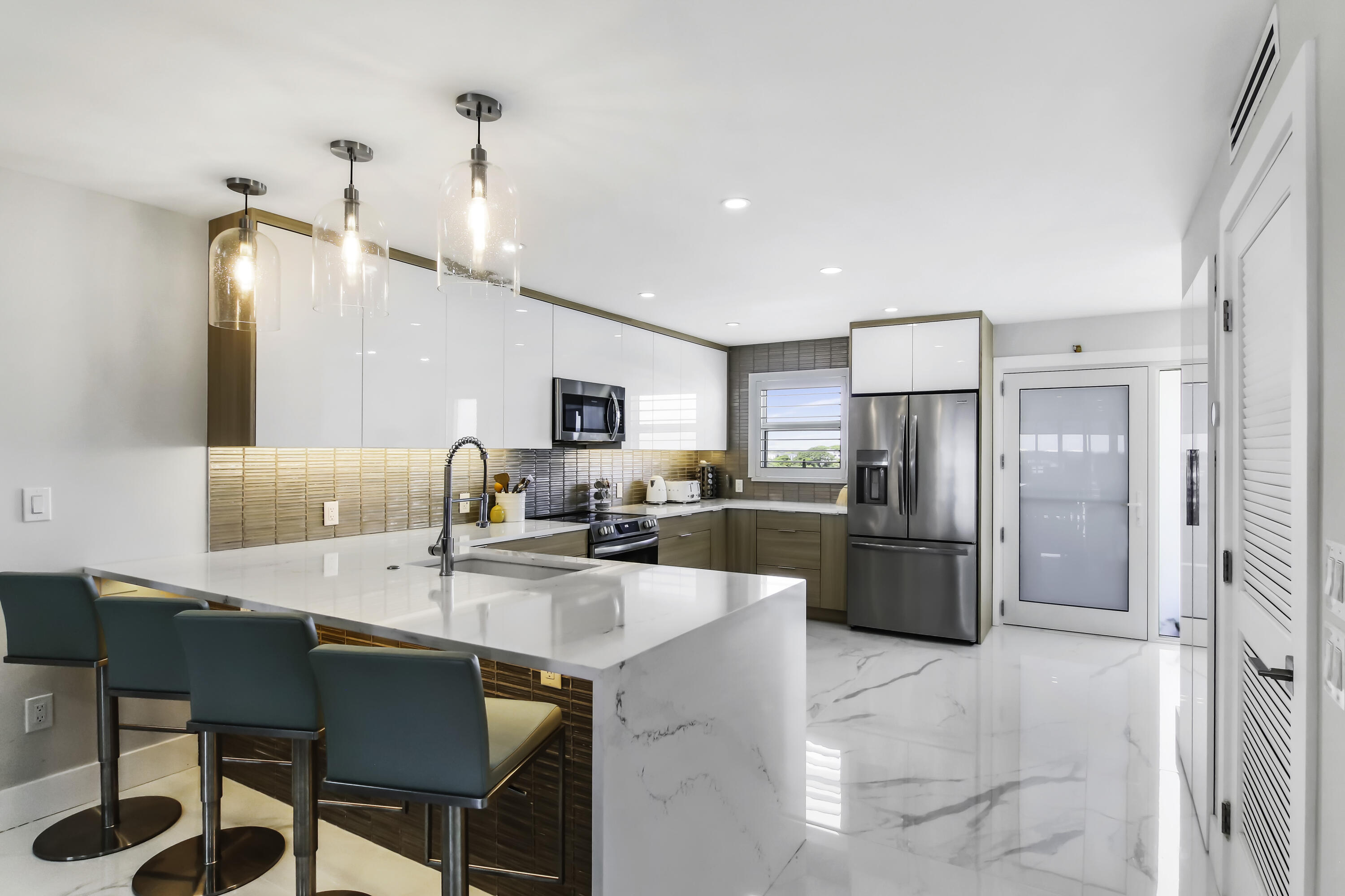 44 Yacht Club #611, North Palm Beach FL 33408