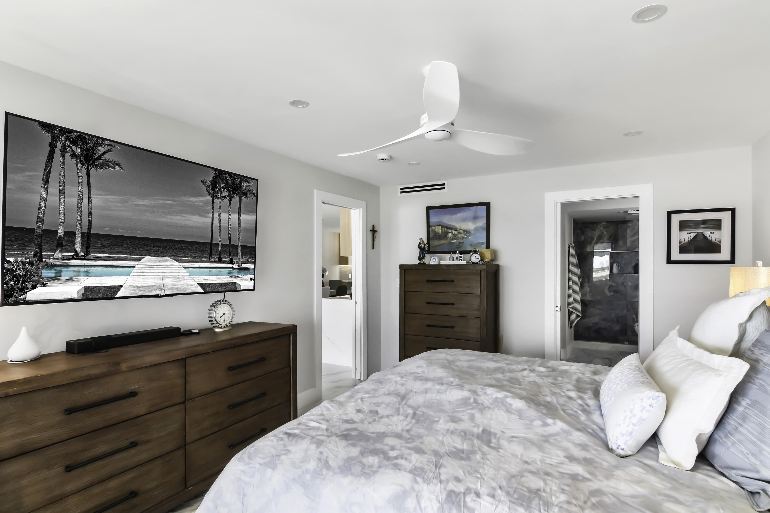 44 Yacht Club #611, North Palm Beach FL 33408