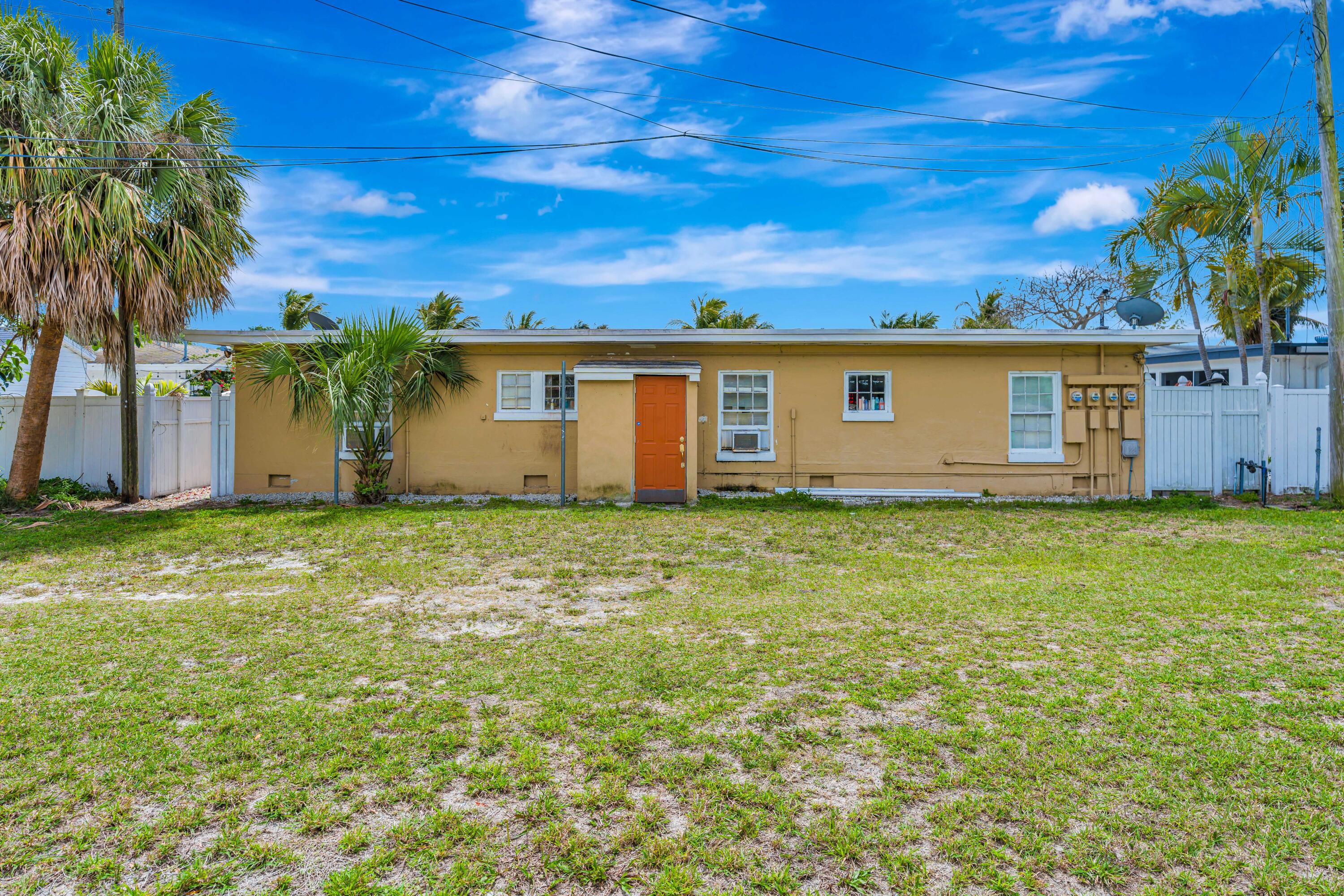 505 Foresteria, Lake Park FL 33403