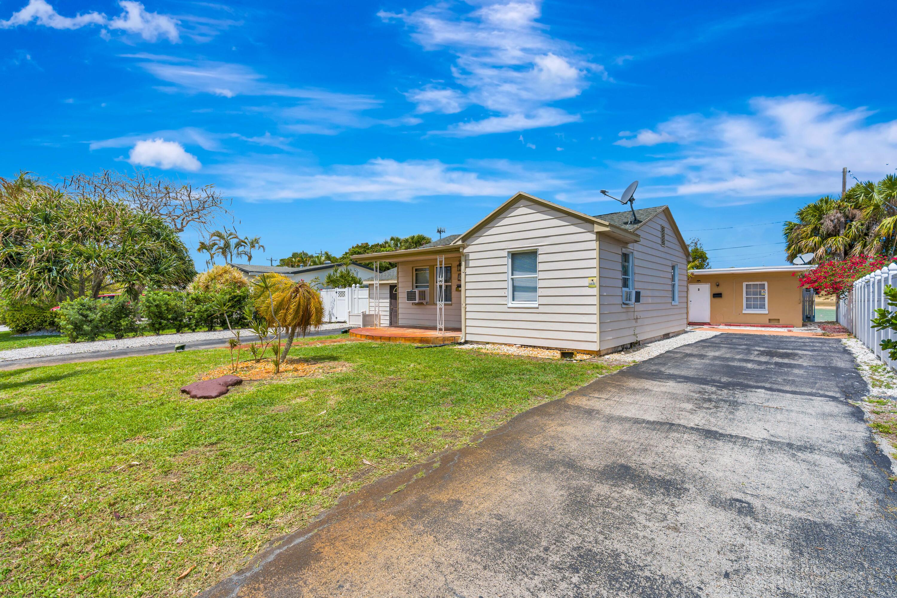 505 Foresteria, Lake Park FL 33403