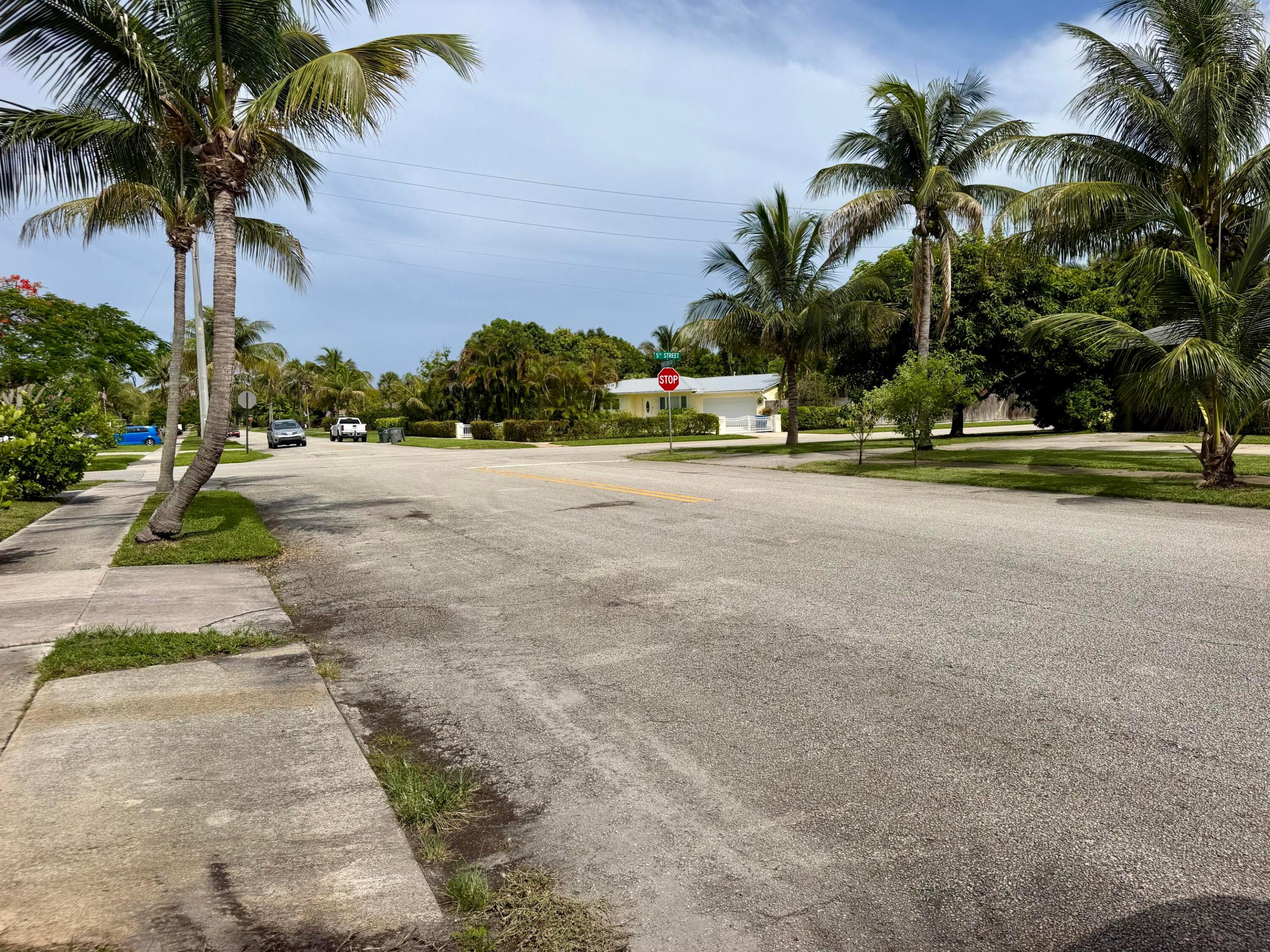 505 Foresteria, Lake Park FL 33403